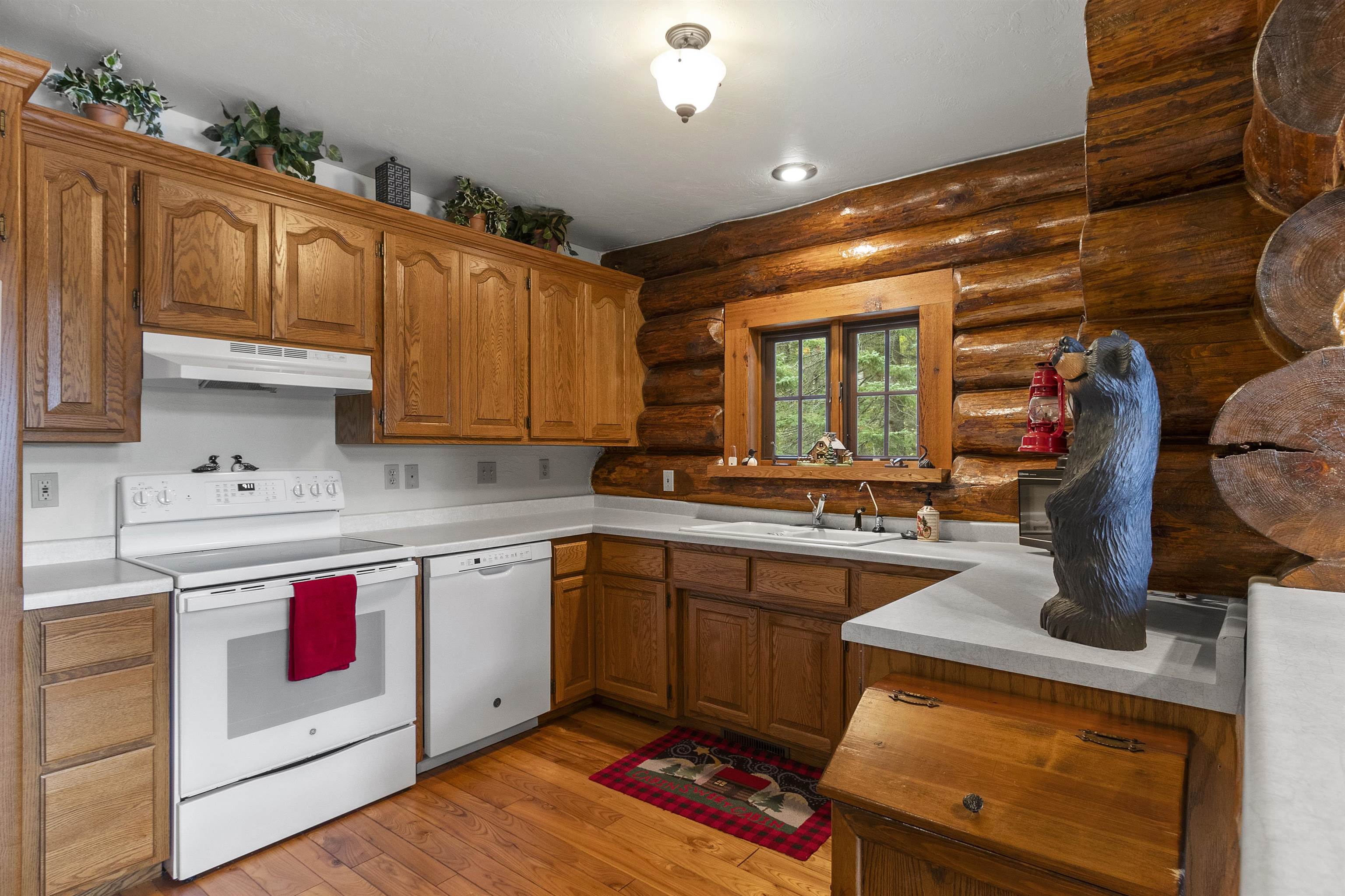 15811 CEDAR RIDGE Lane