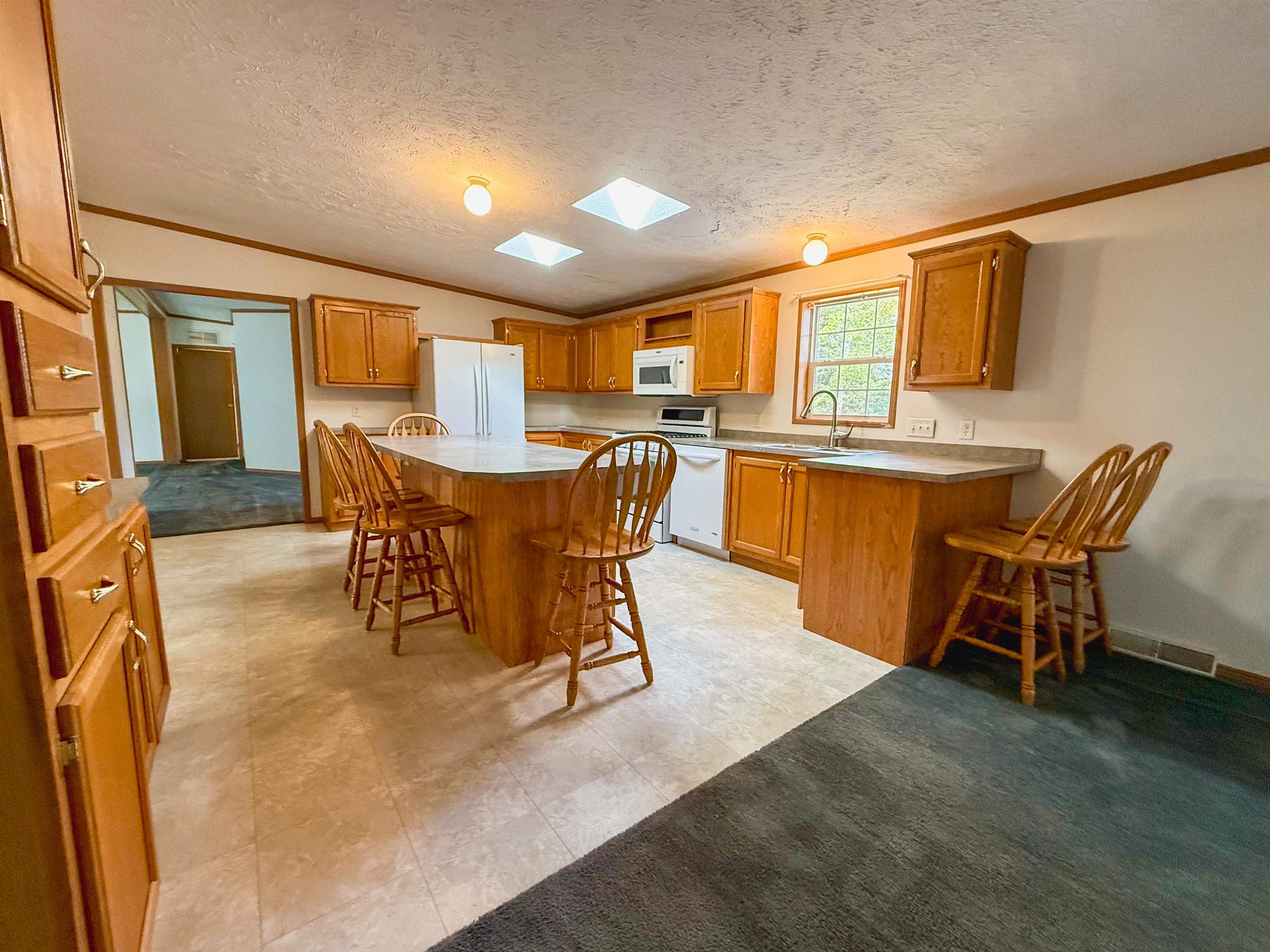 17560 BASS POINT Lane