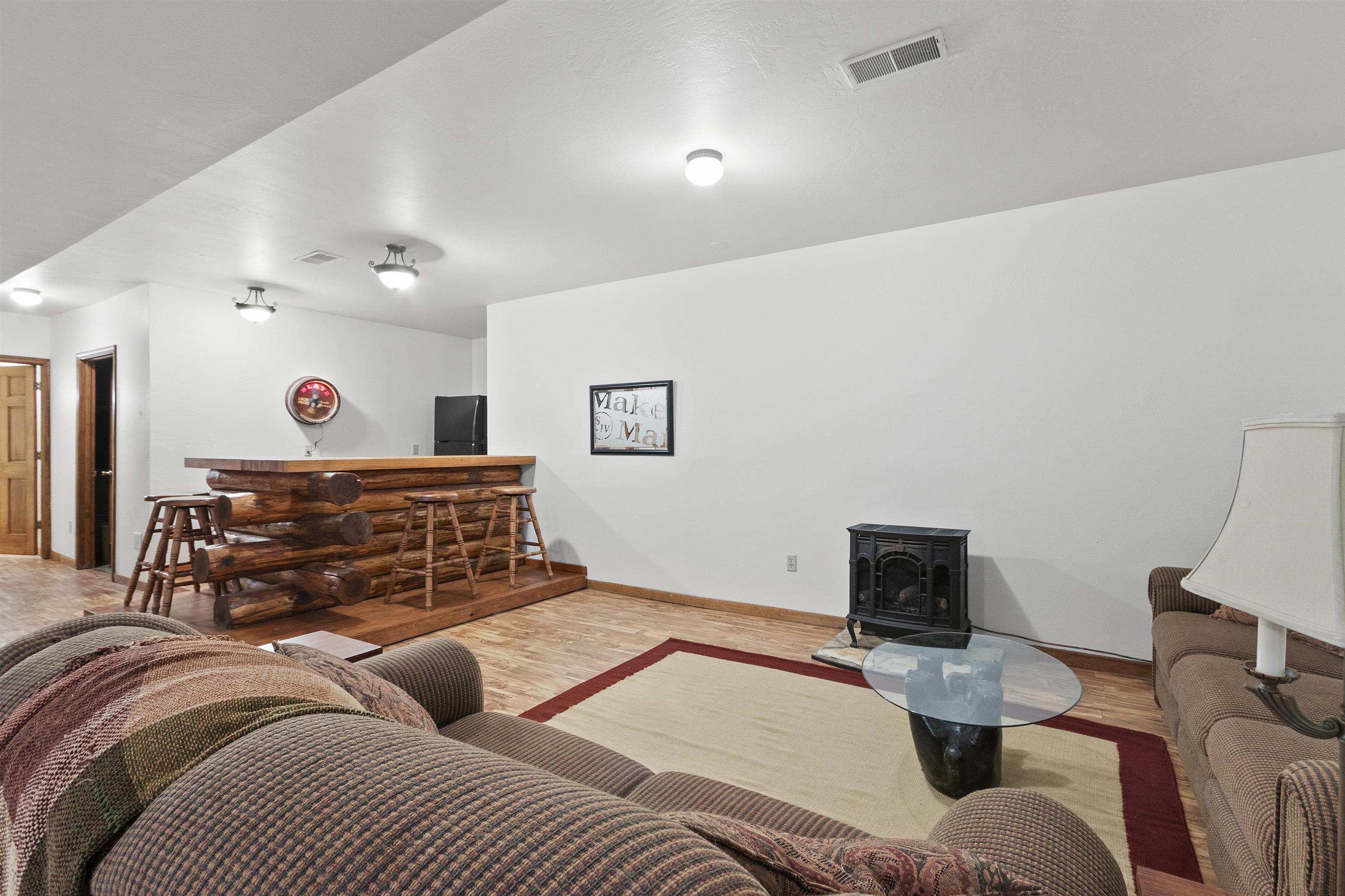 15811 CEDAR RIDGE Lane