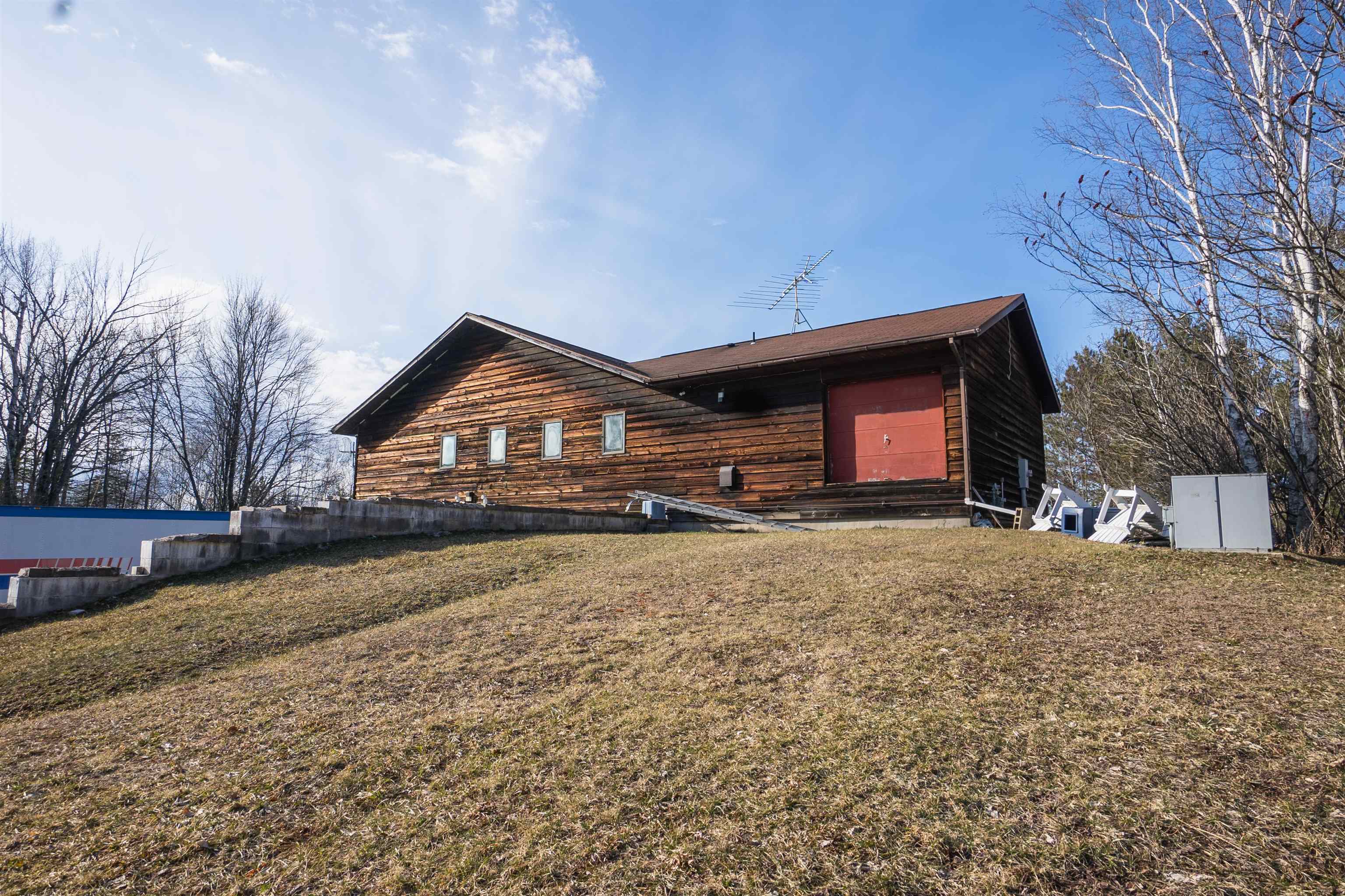 17153 BIG HILL Road