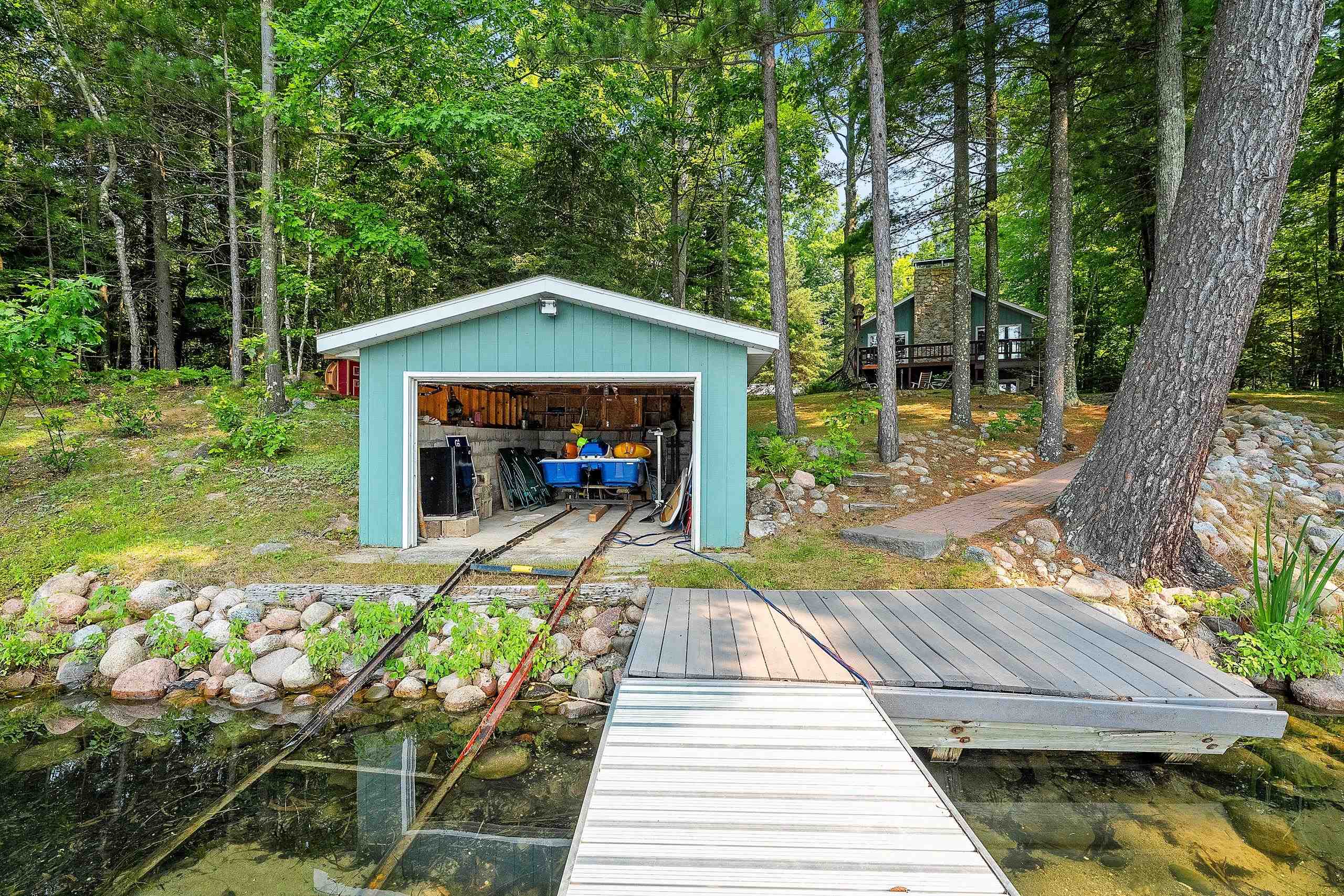 17890 W WHEELER Lane