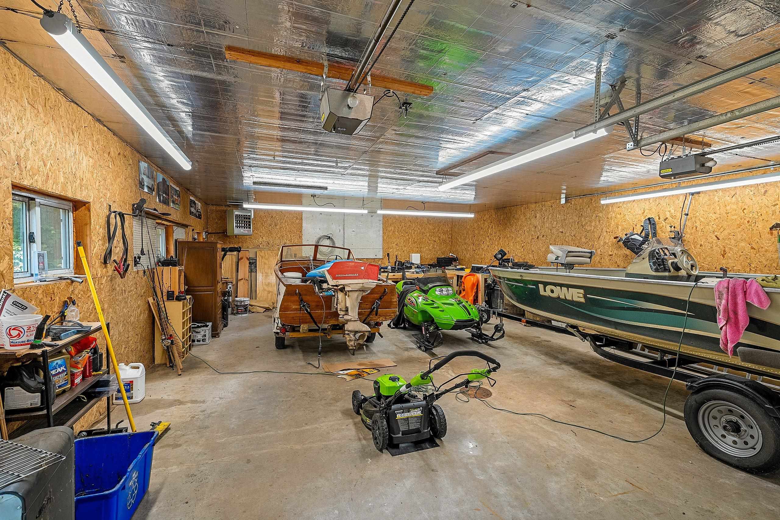 17890 W WHEELER Lane