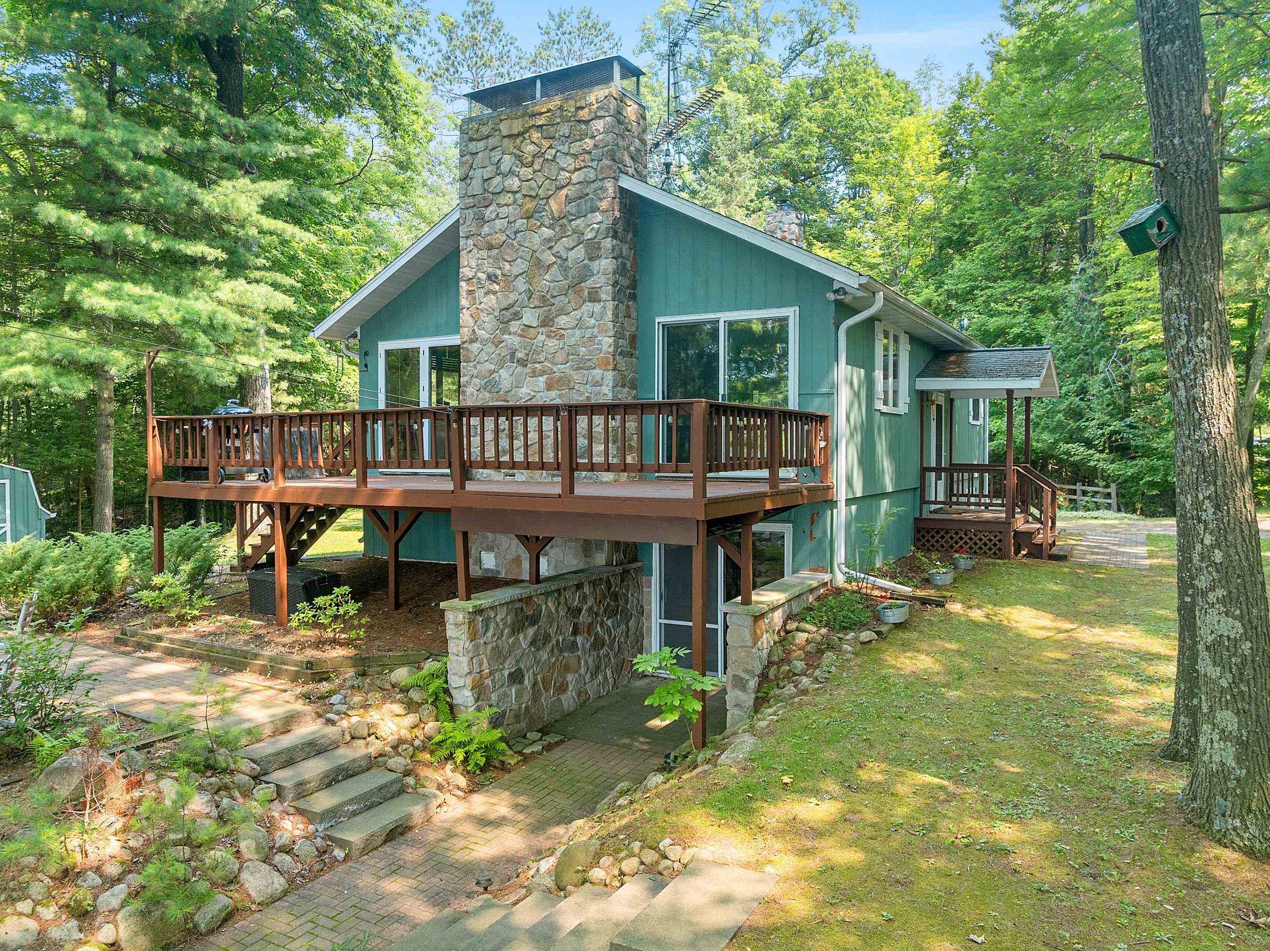 17890 W WHEELER Lane