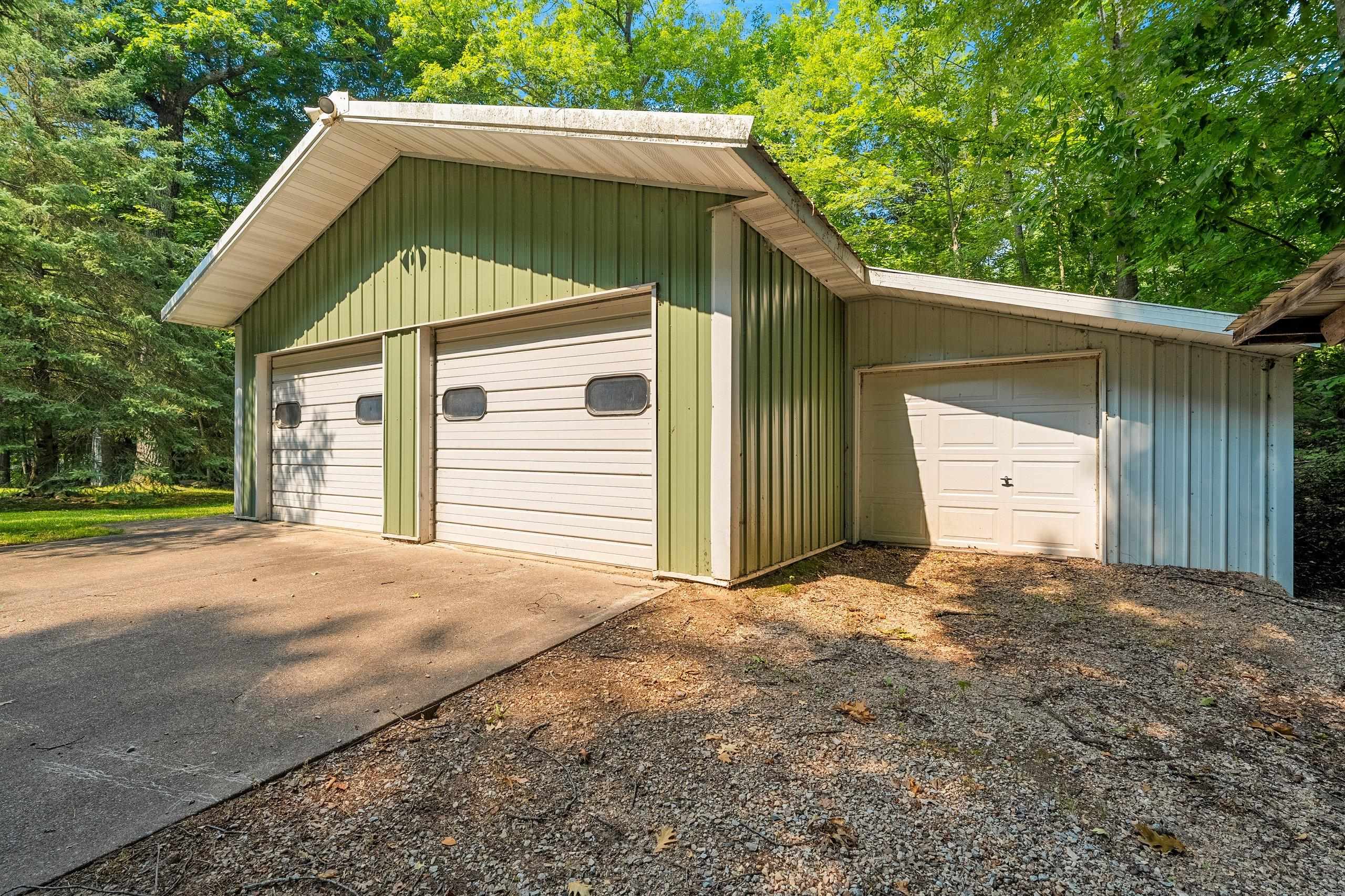 17890 W WHEELER Lane