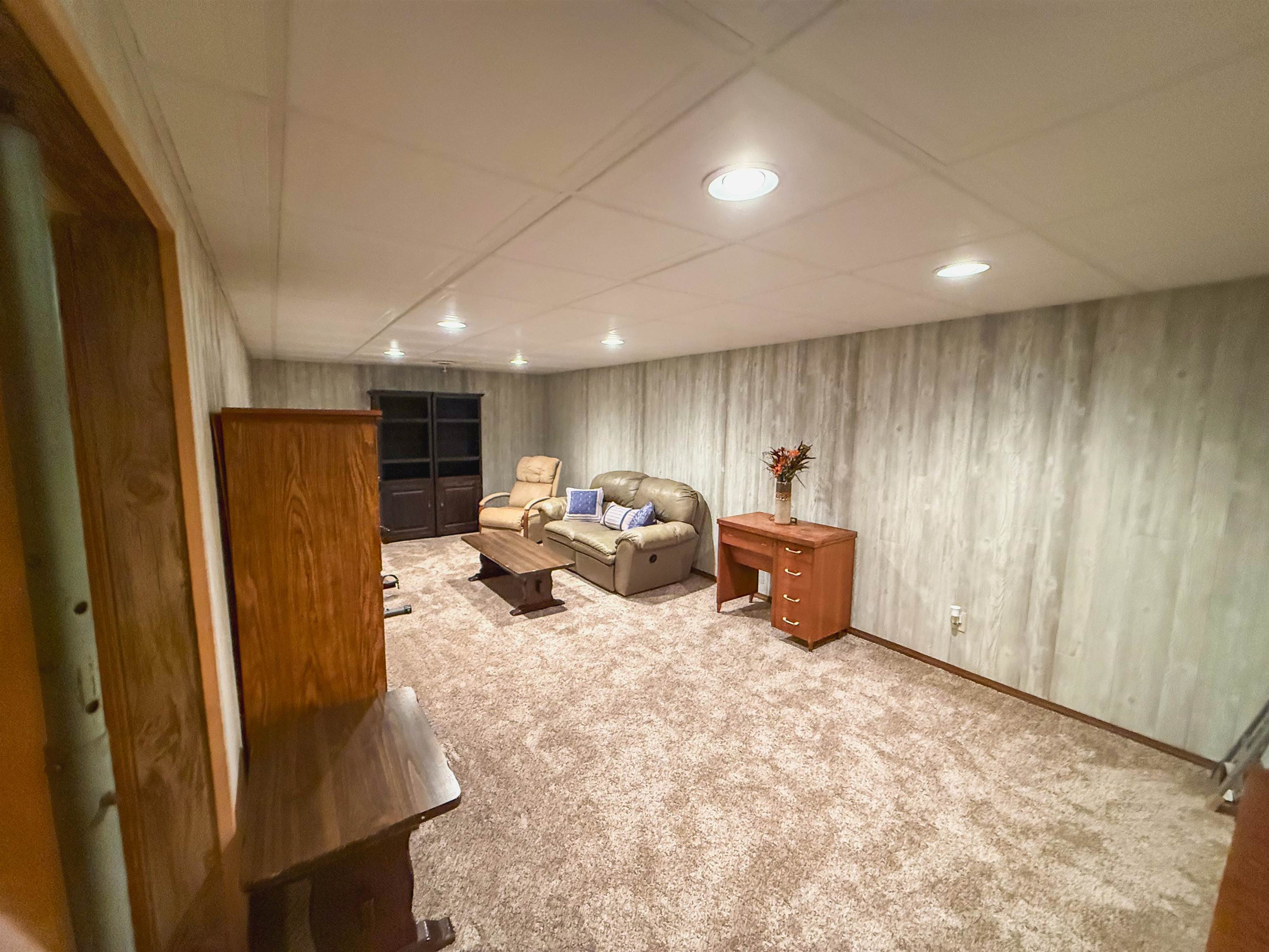 17091 COUNTRY CLUB Road