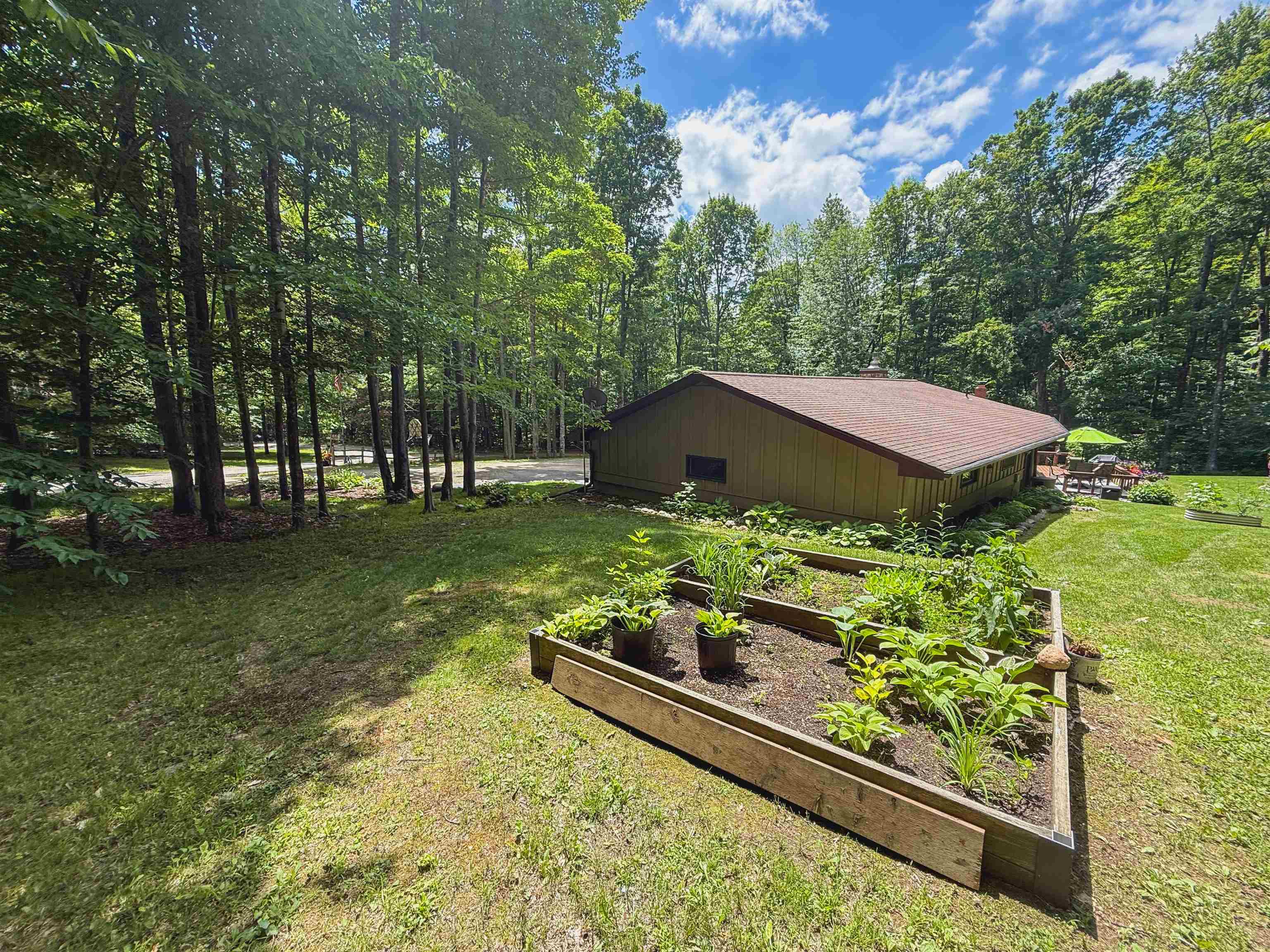 17091 COUNTRY CLUB Road