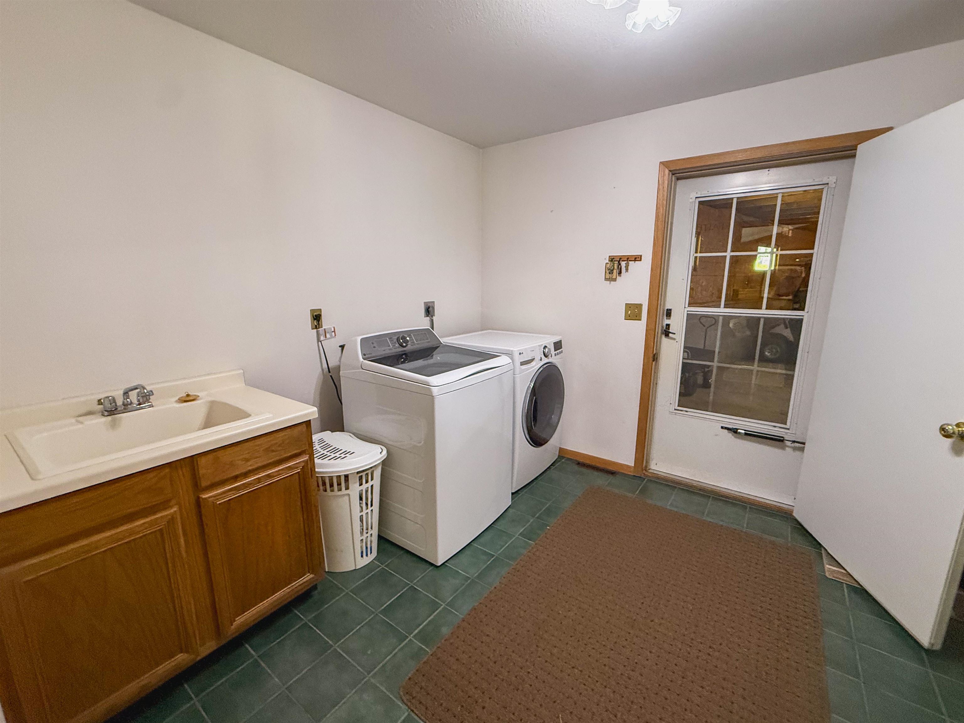 17091 COUNTRY CLUB Road