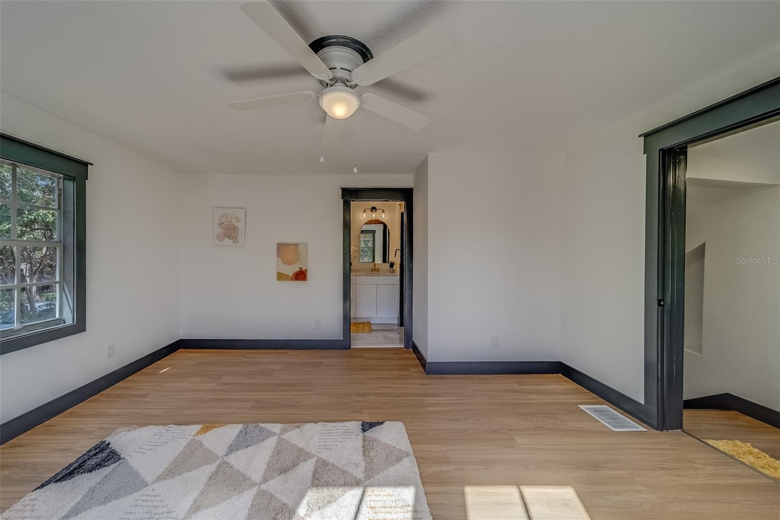 2960 DARTMOUTH AVE N