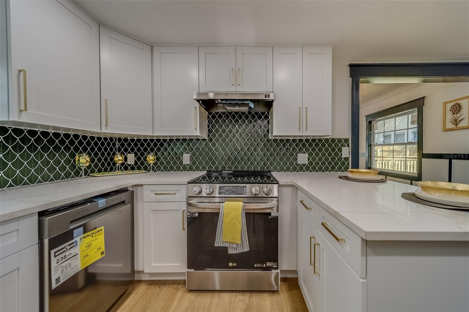 2960 DARTMOUTH AVE N