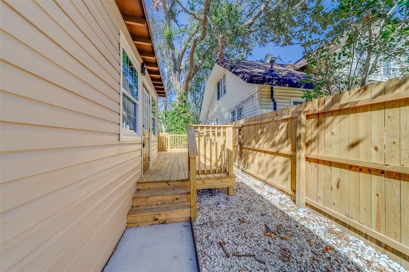 2960 DARTMOUTH AVE N