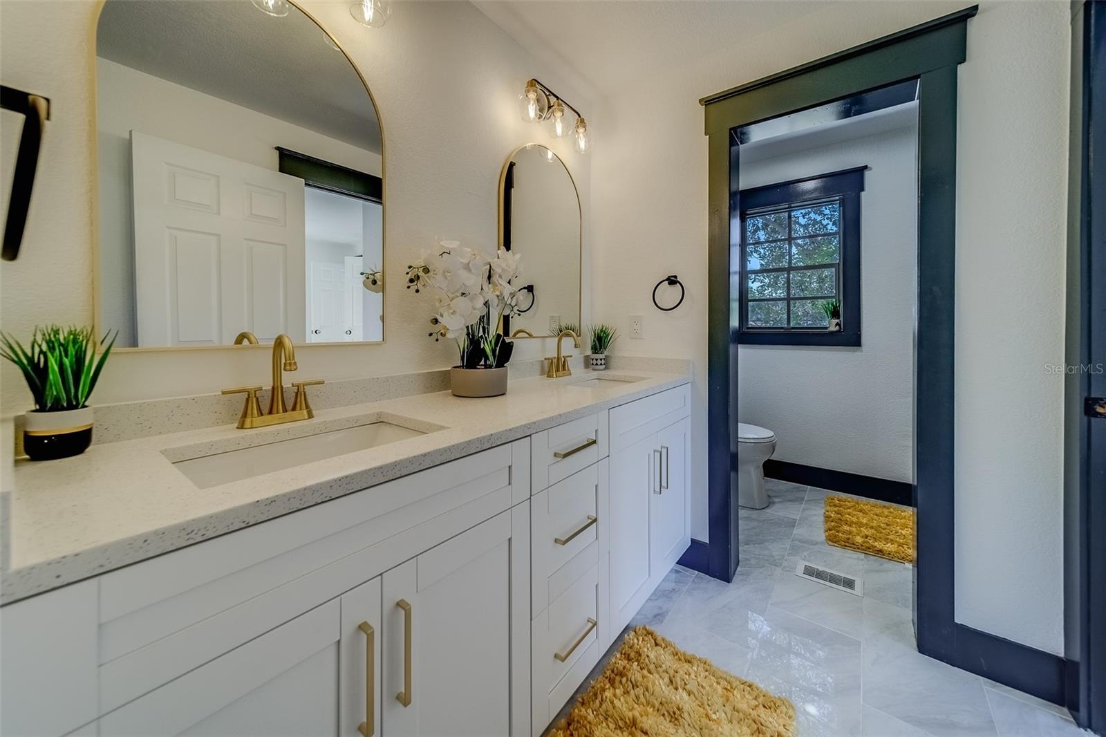 2960 DARTMOUTH AVE N