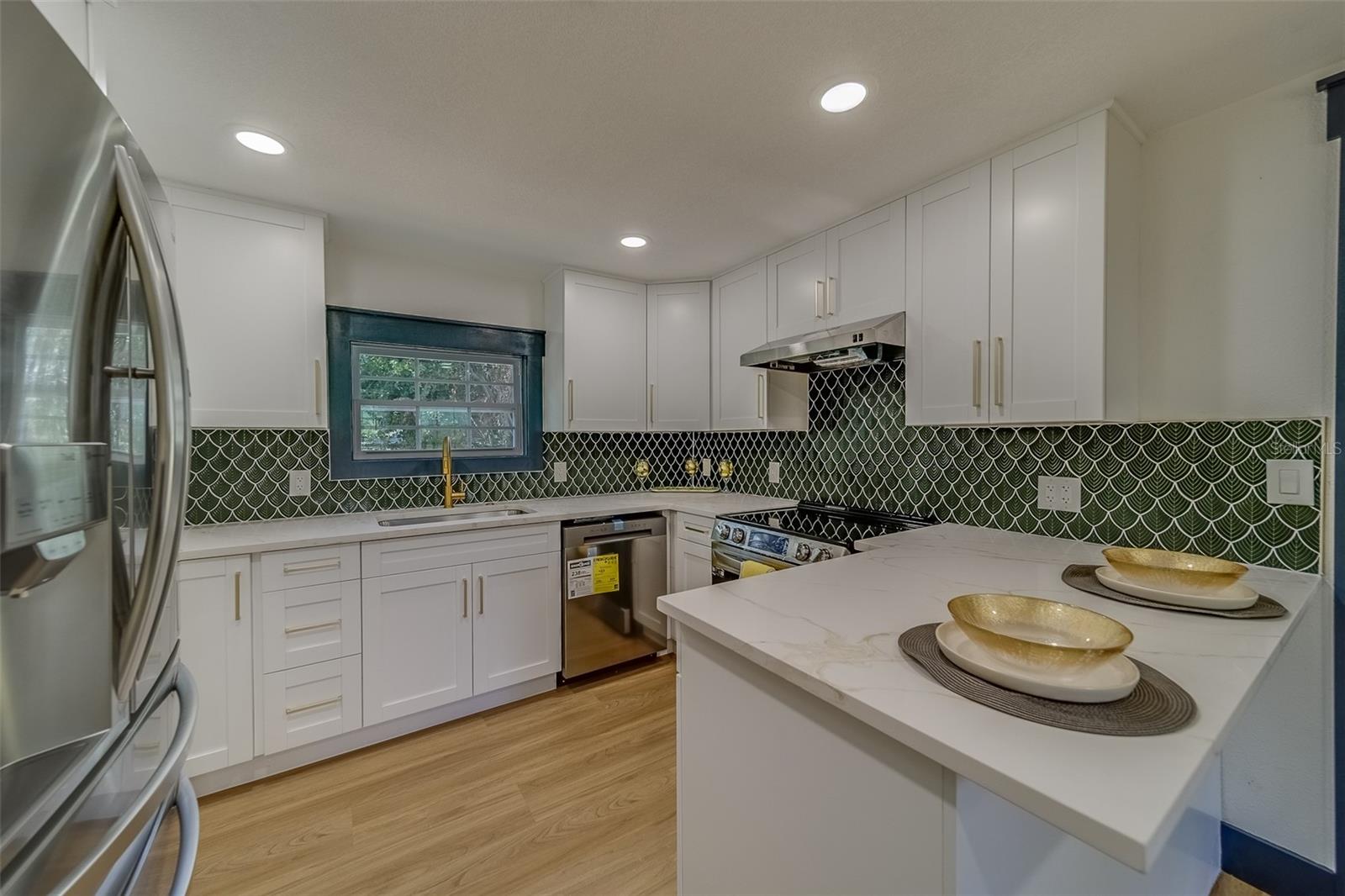 2960 DARTMOUTH AVE N