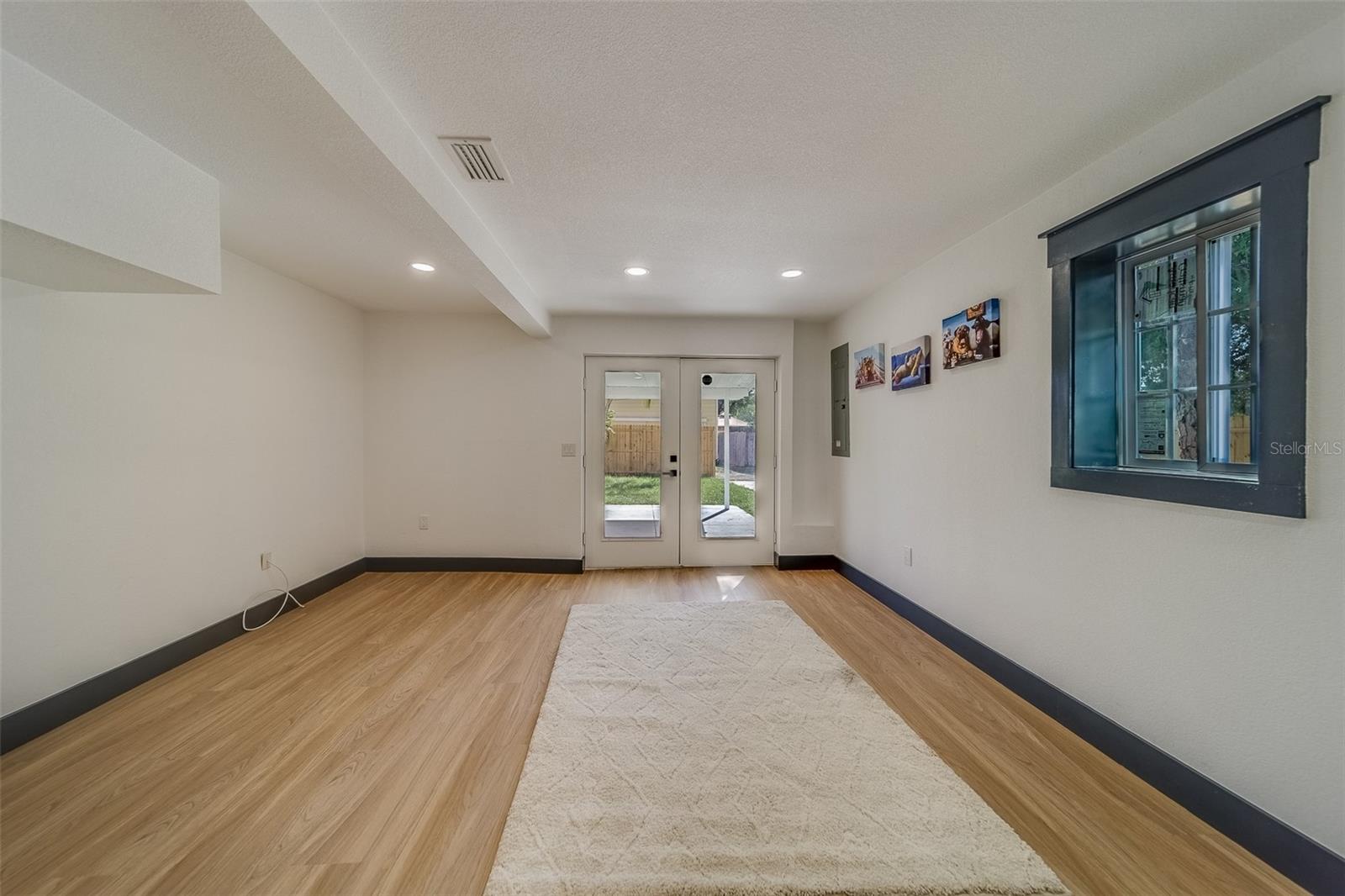 2960 DARTMOUTH AVE N