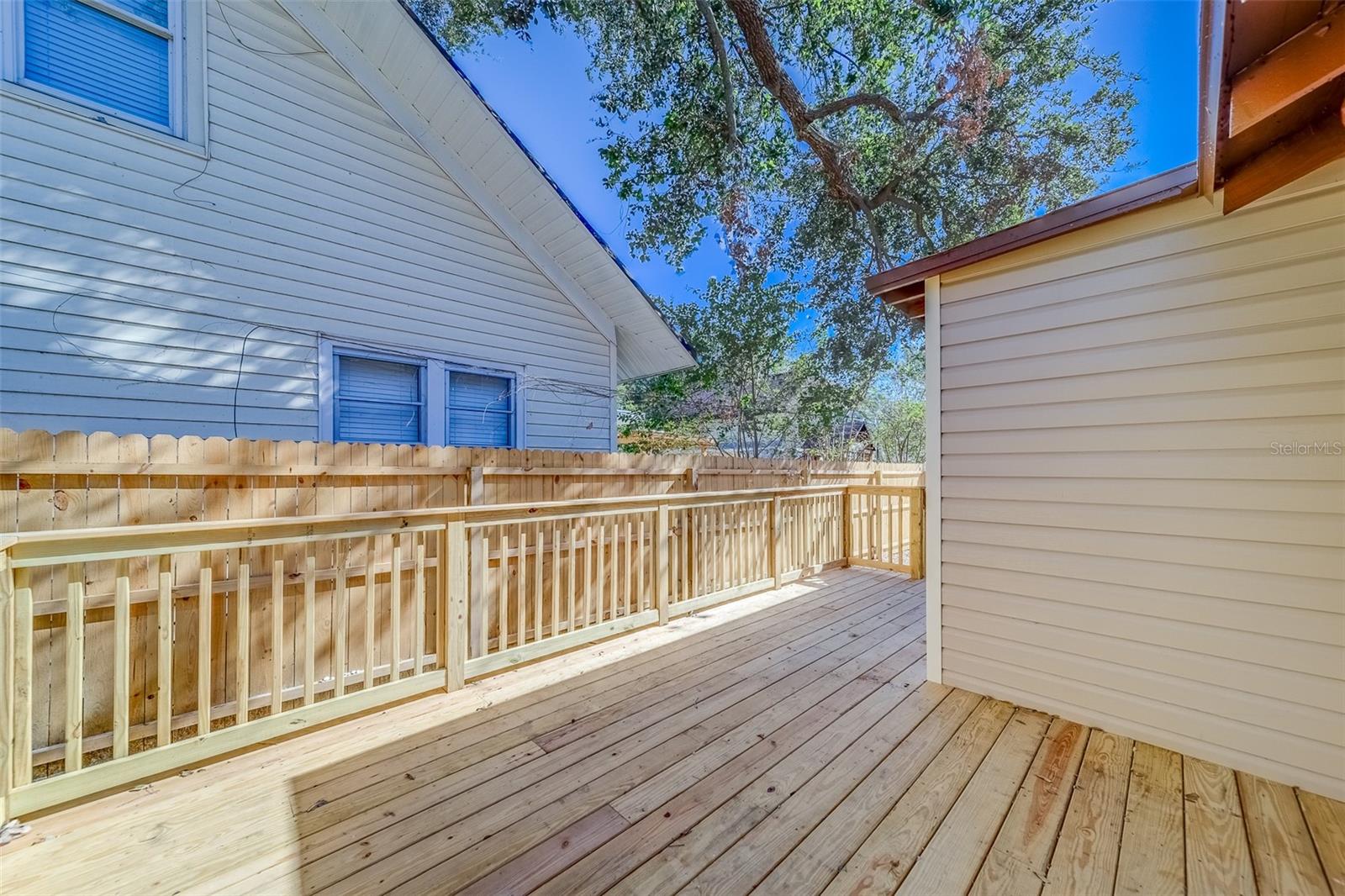 2960 DARTMOUTH AVE N