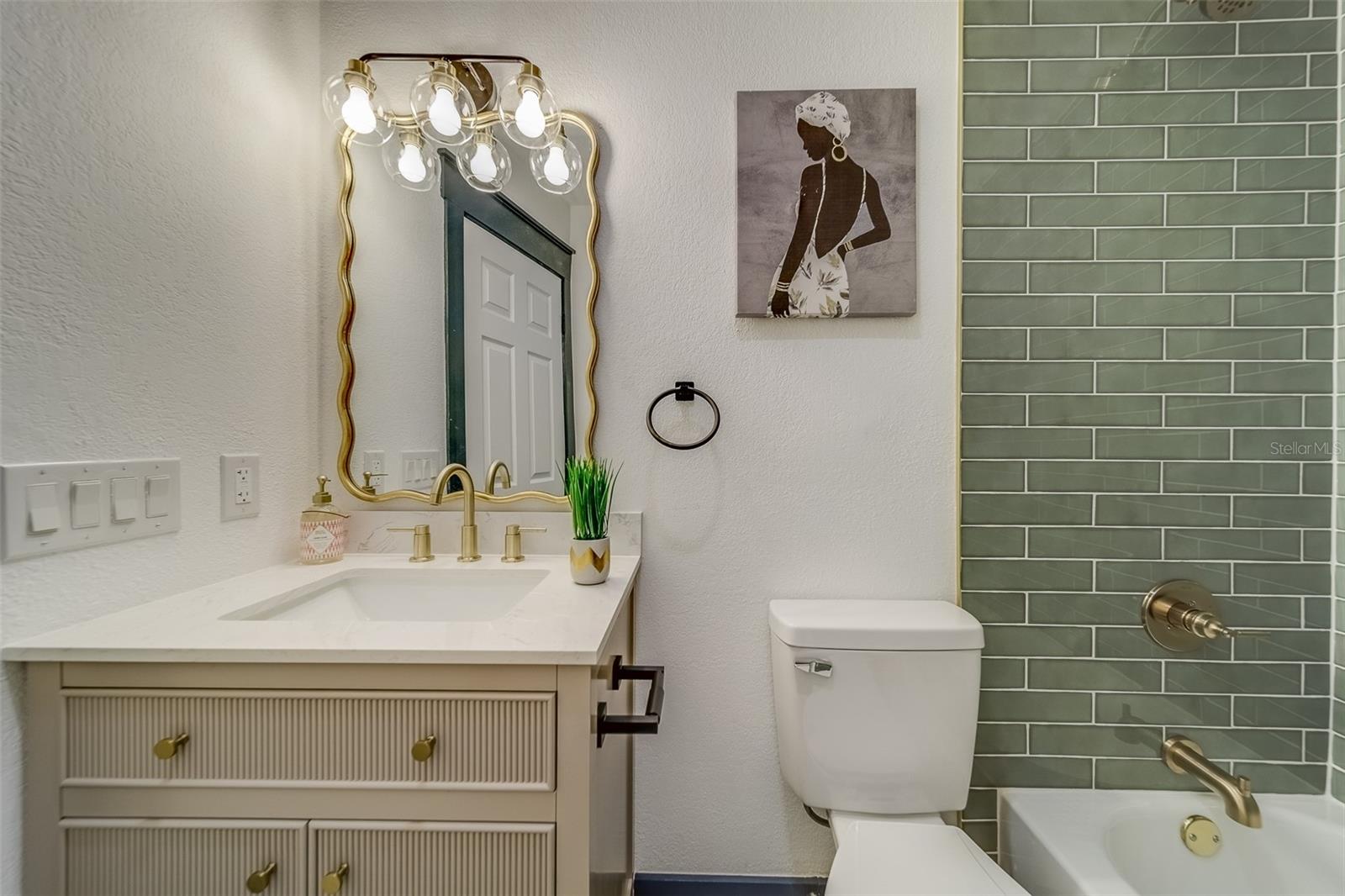 2960 DARTMOUTH AVE N