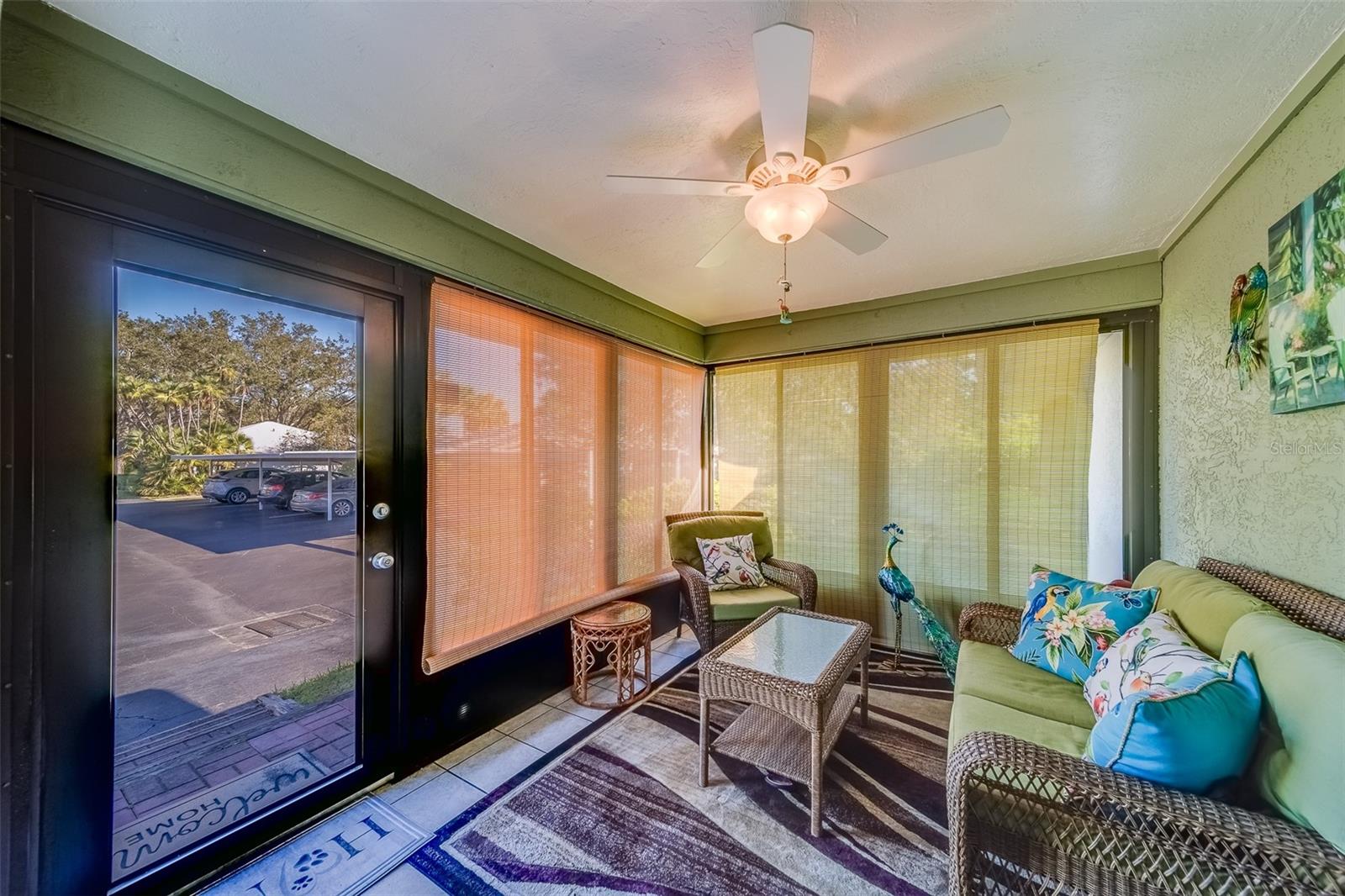 2725 COUNTRYSIDE BLVD #102