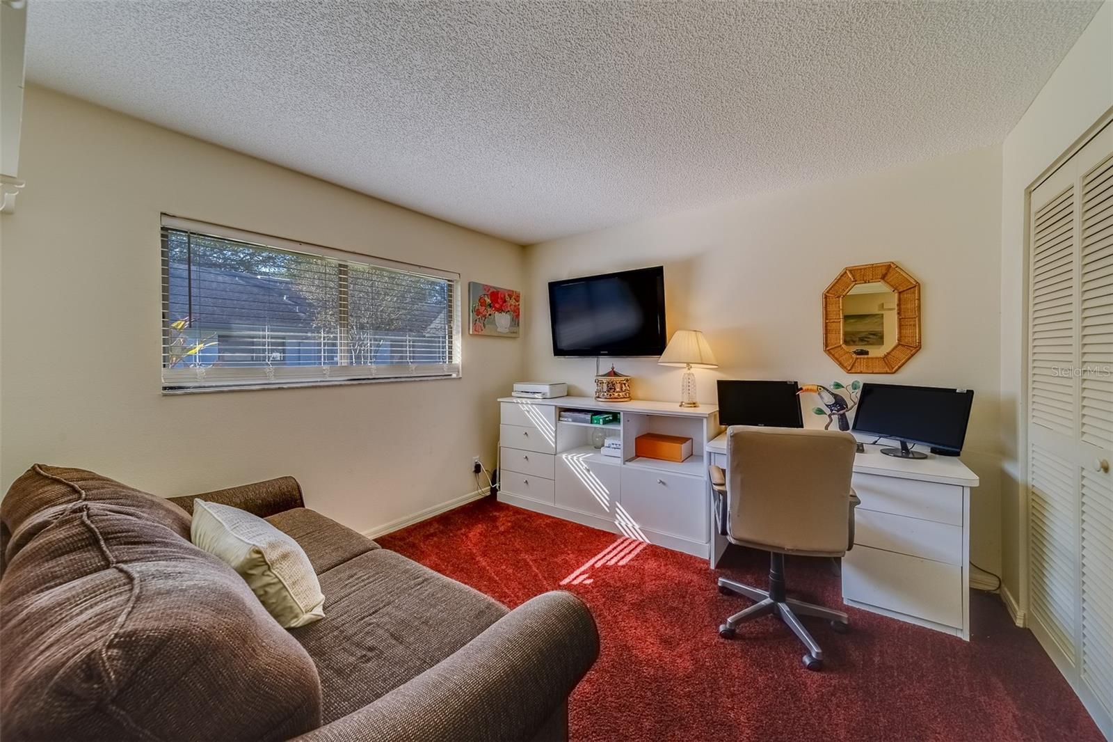 2725 COUNTRYSIDE BLVD #102