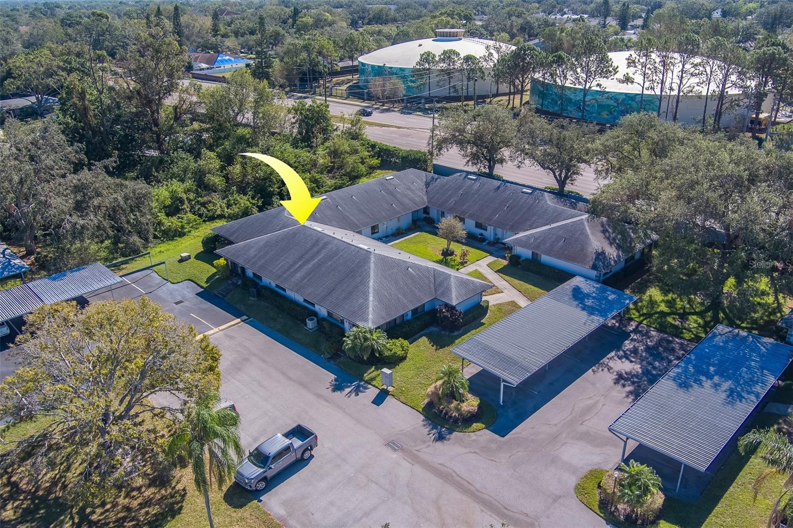 2725 COUNTRYSIDE BLVD #102