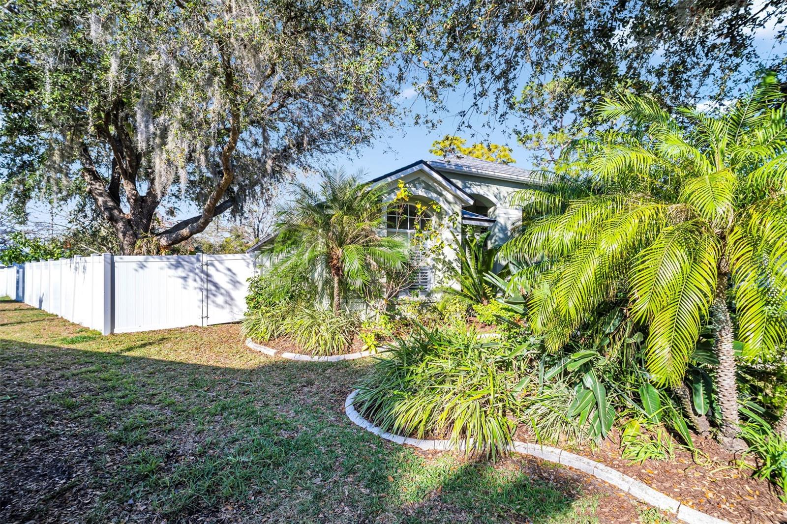 13735 ANTLER POINT DR