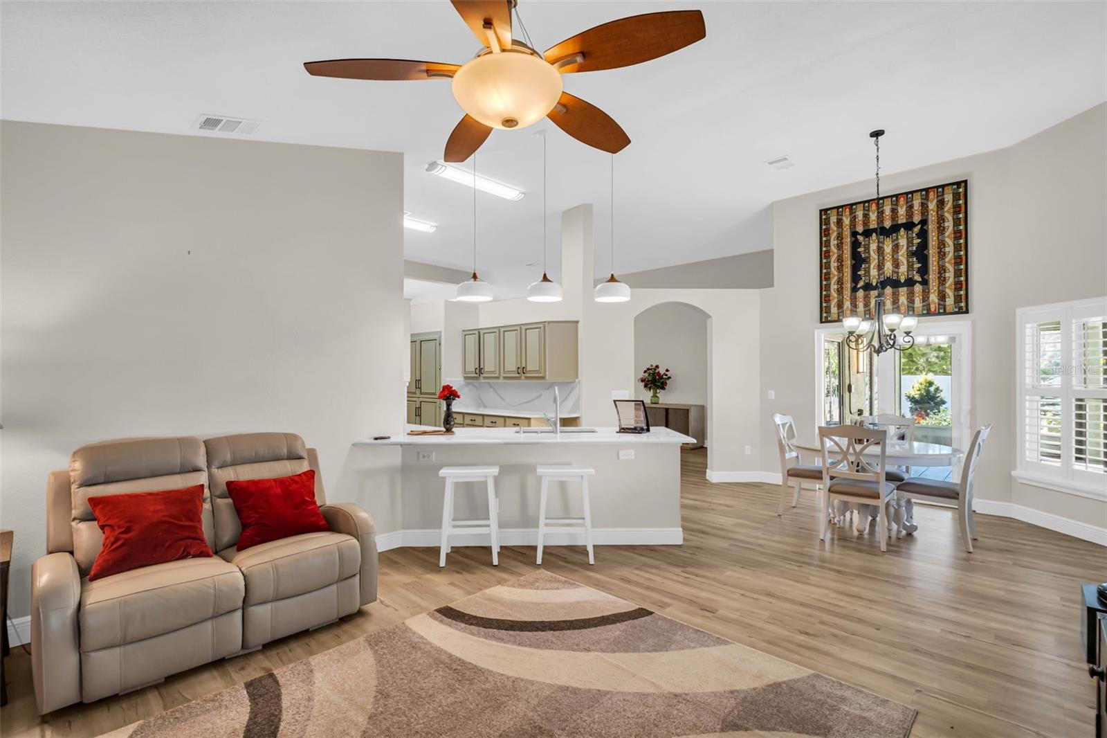 13735 ANTLER POINT DR