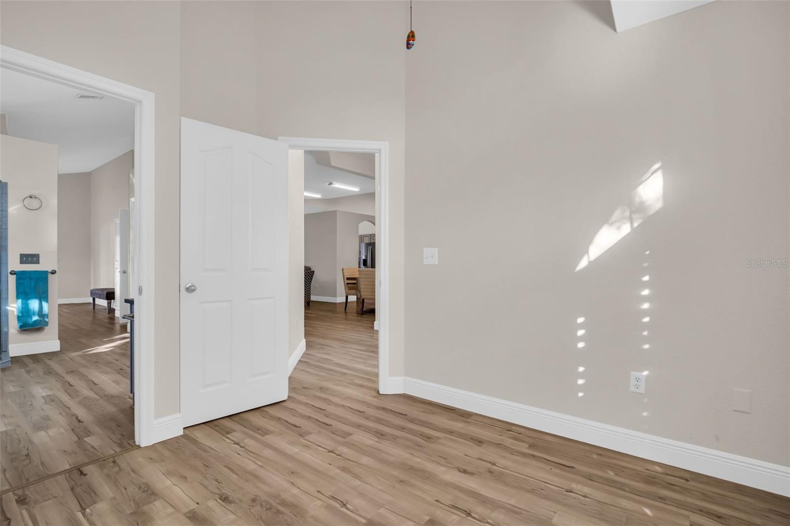13735 ANTLER POINT DR