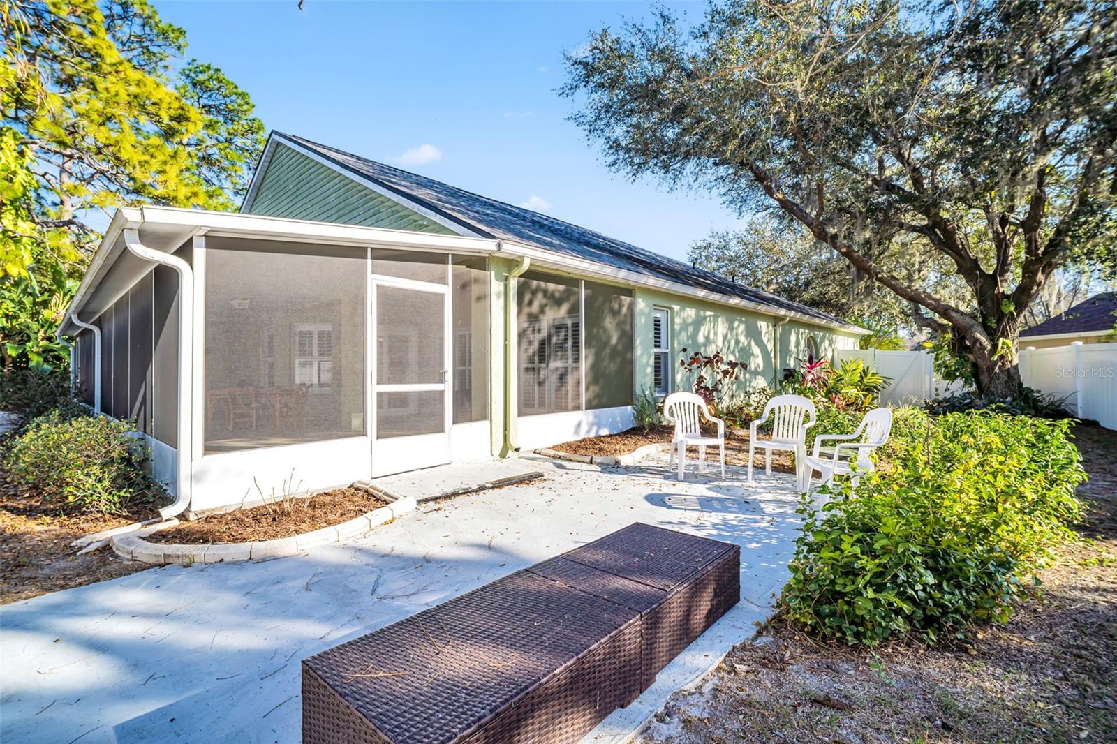13735 ANTLER POINT DR