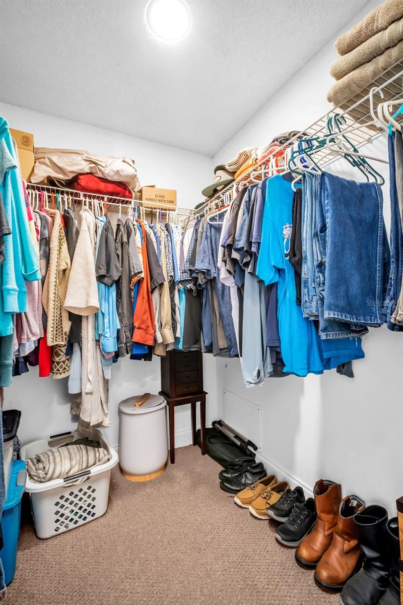 2597 BRAMBLEWOOD DR E