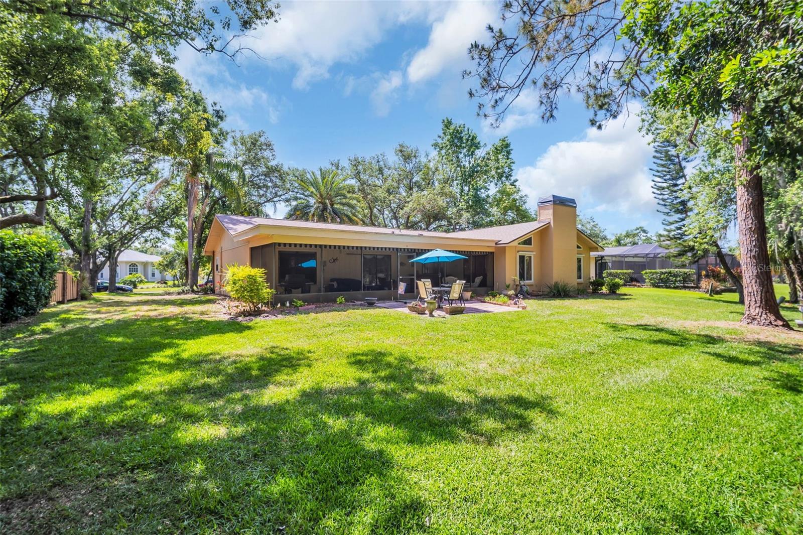 495 PALMDALE DR