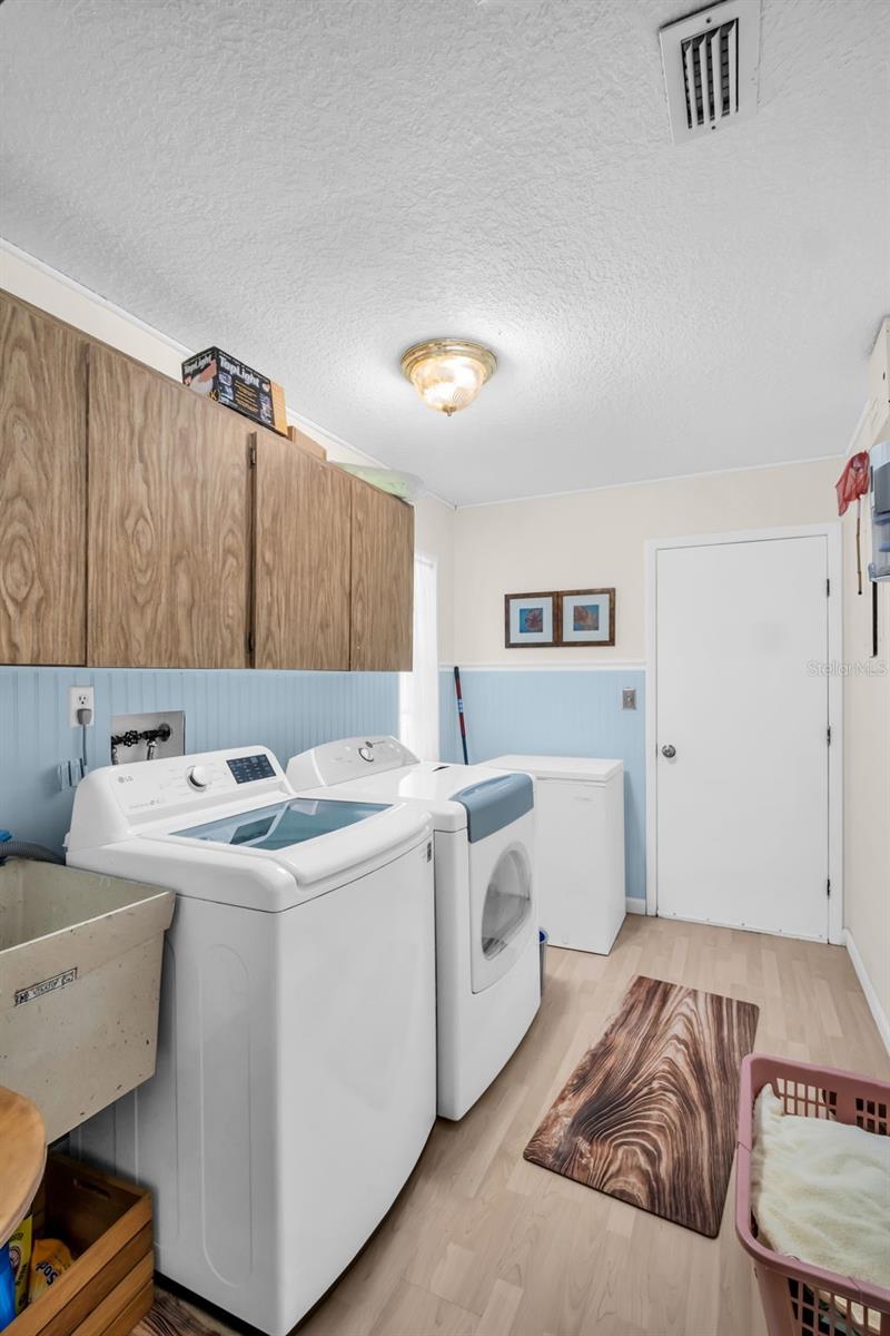 495 PALMDALE DR