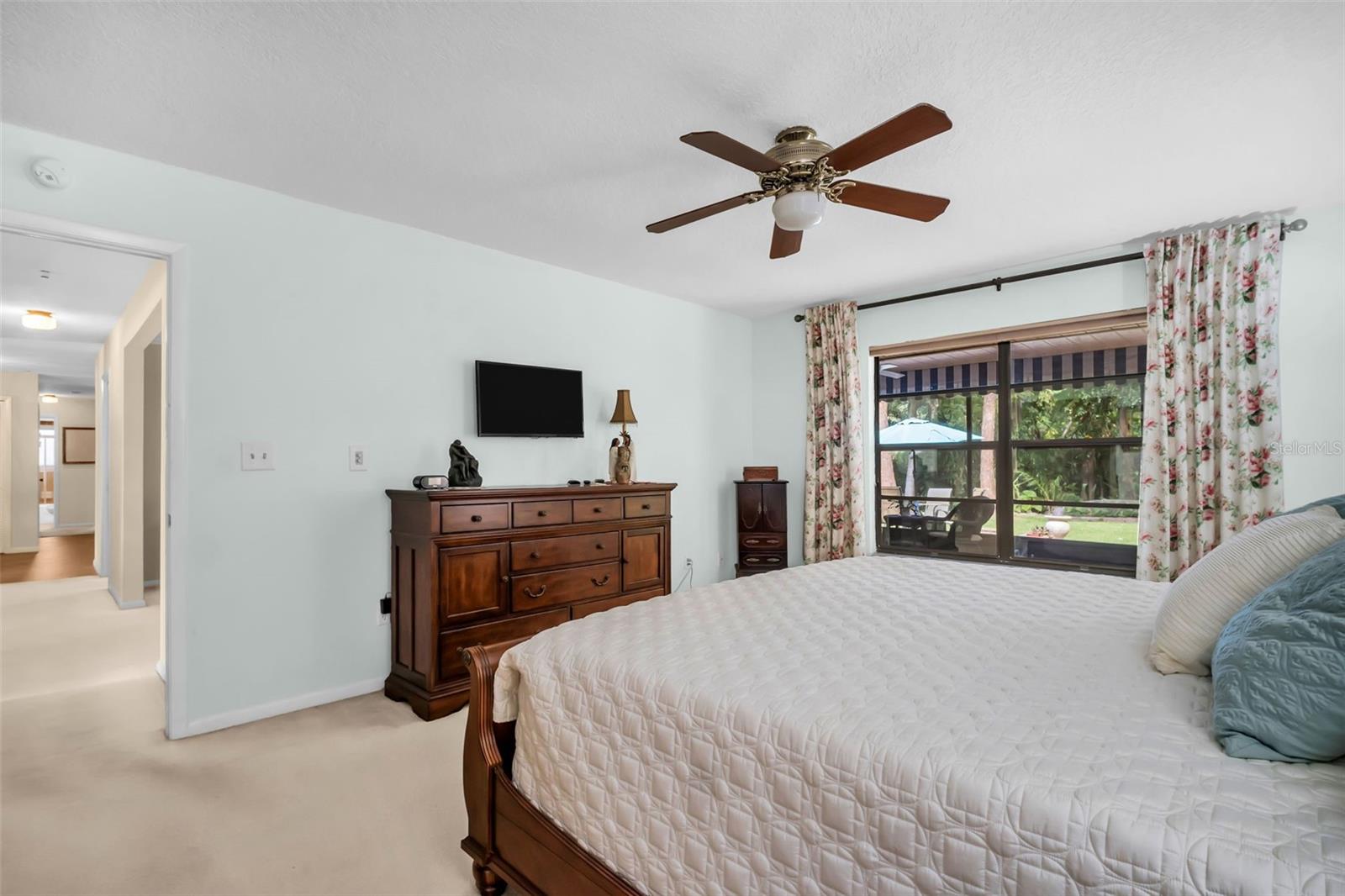 495 PALMDALE DR