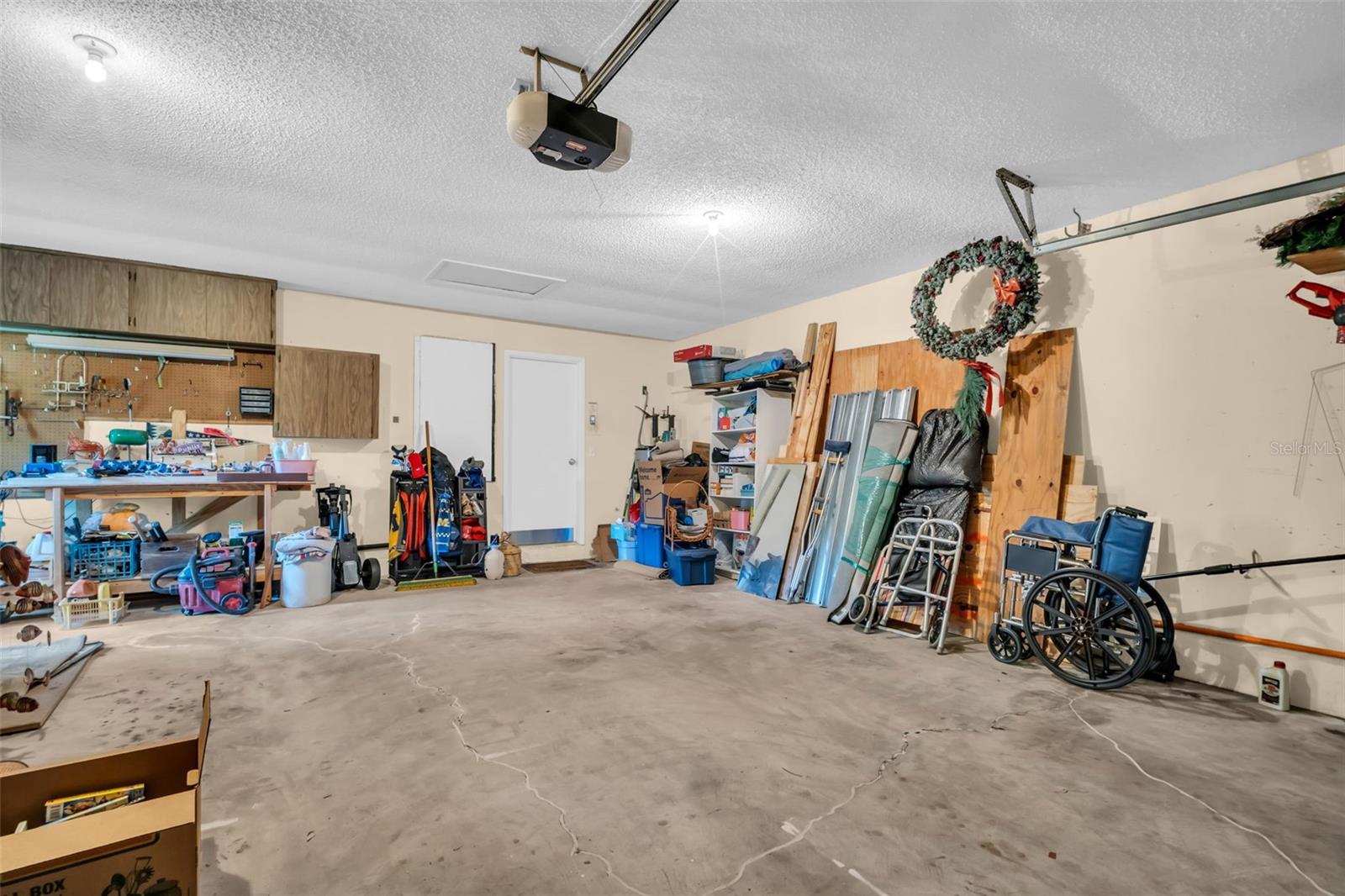 495 PALMDALE DR