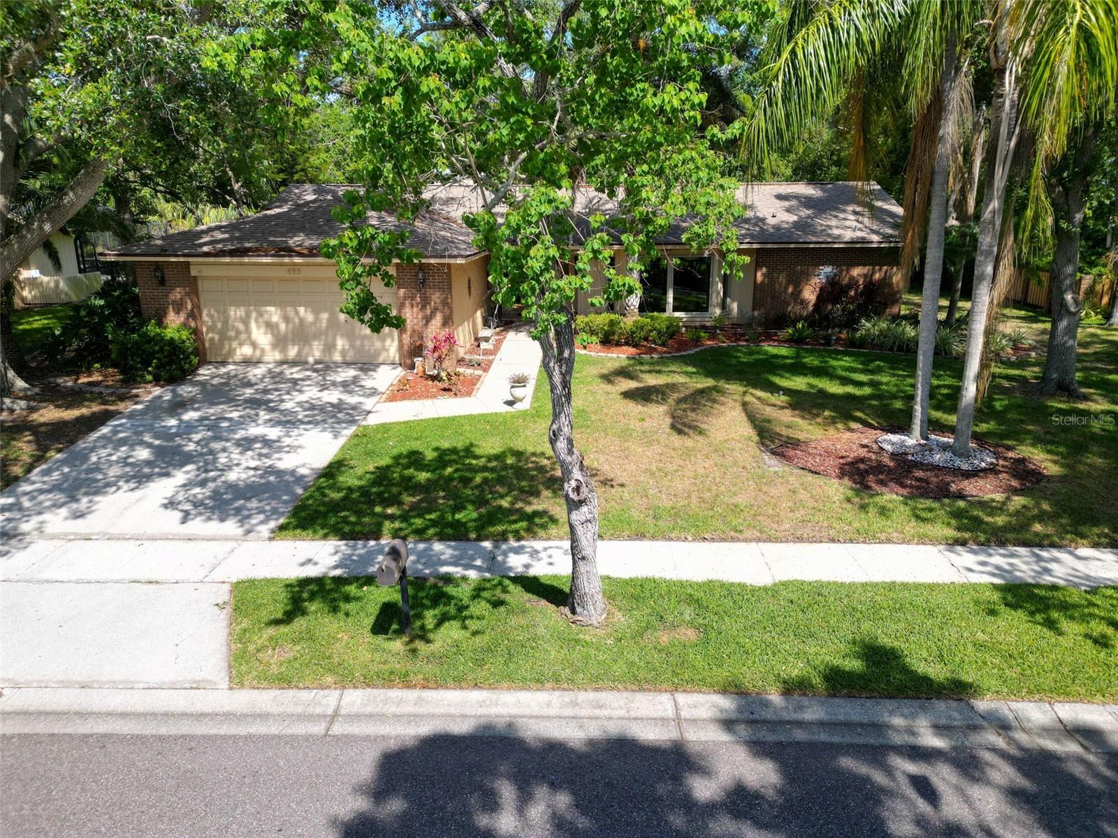495 PALMDALE DR