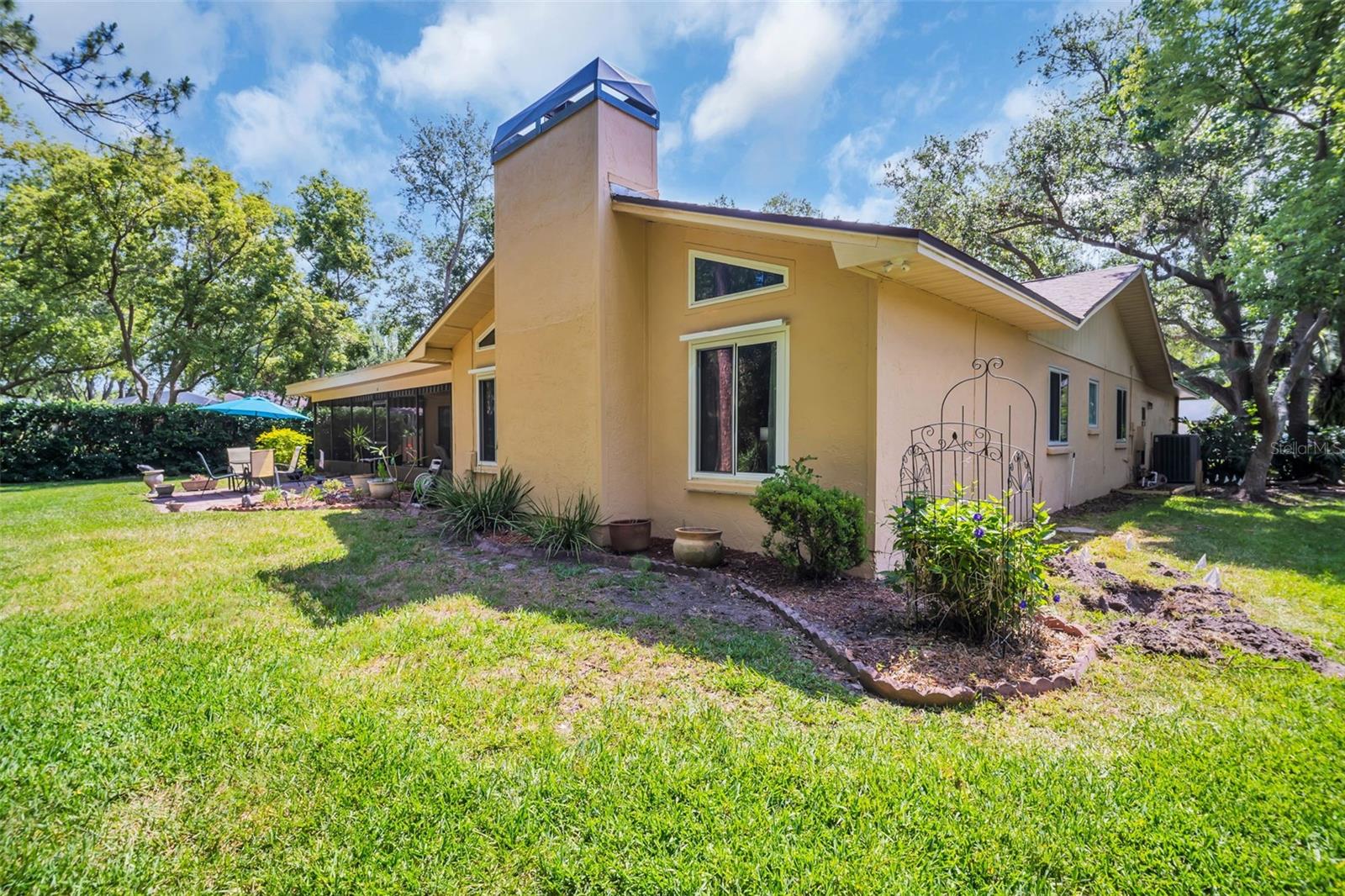 495 PALMDALE DR