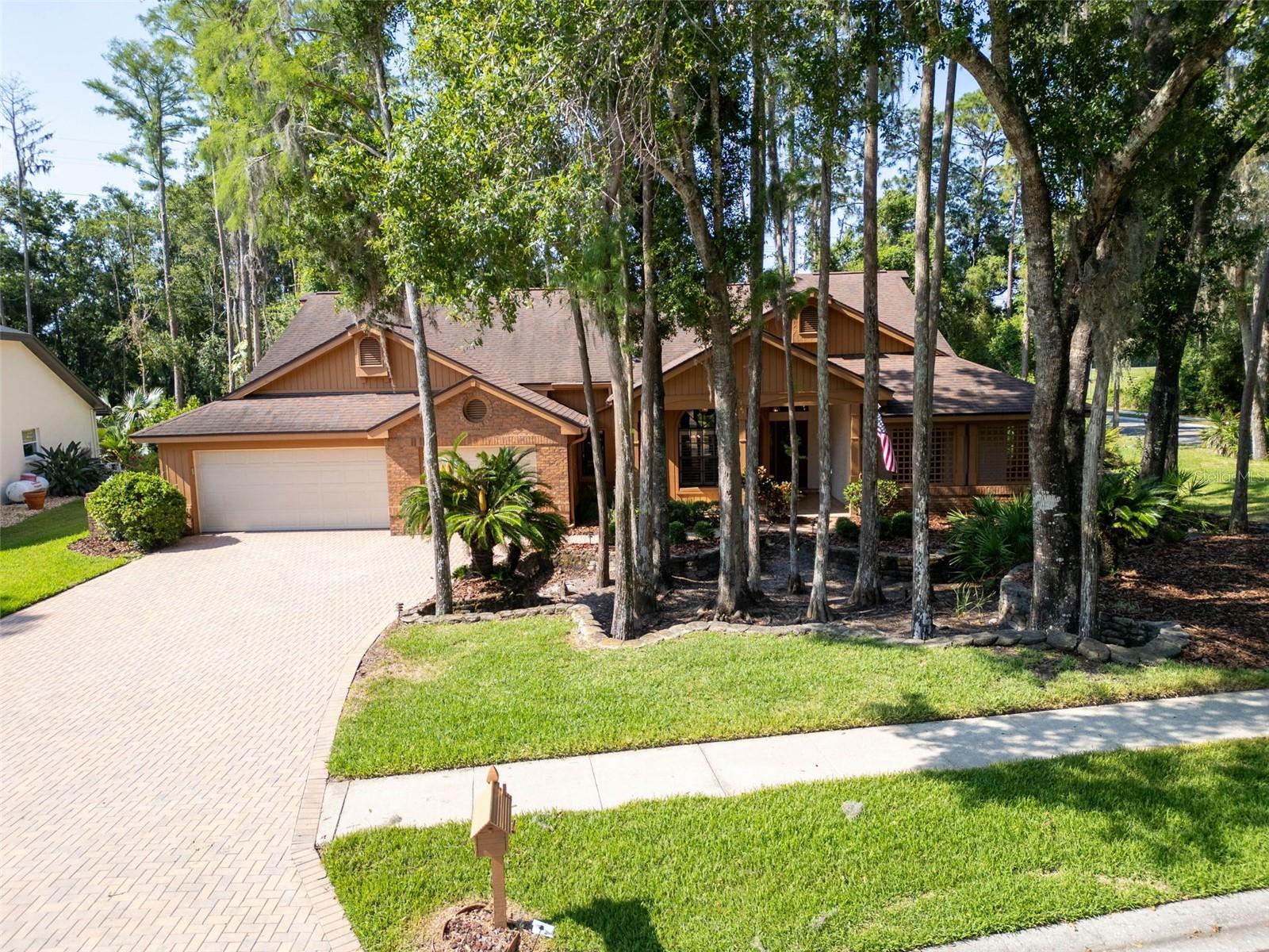 10 GREENHAVEN CIR