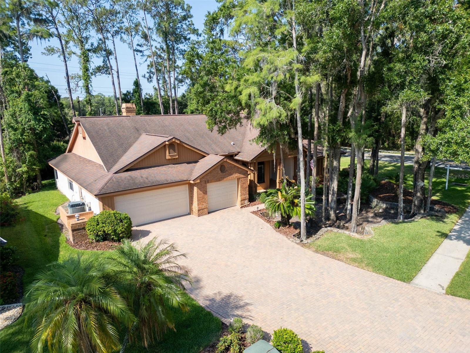 10 GREENHAVEN CIR