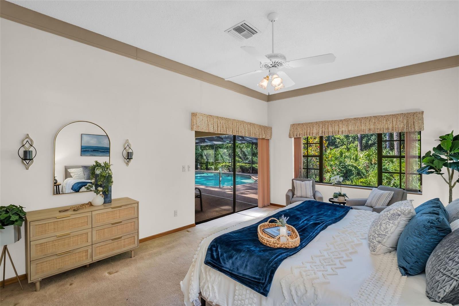 10 GREENHAVEN CIR