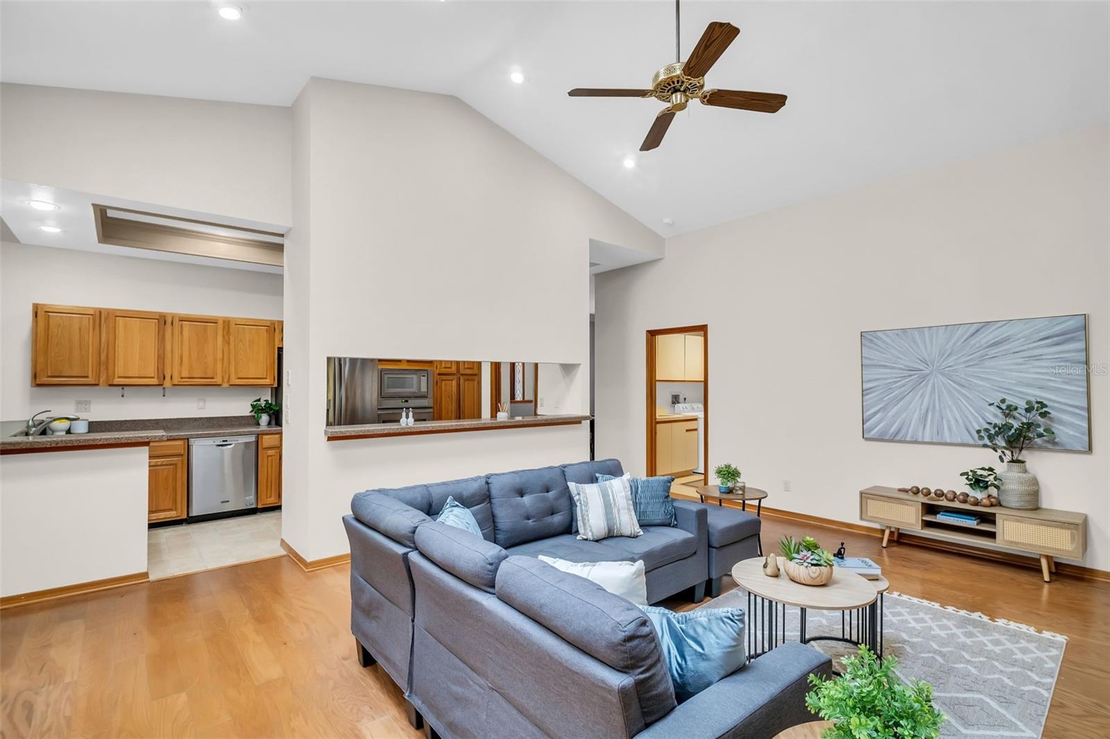 10 GREENHAVEN CIR