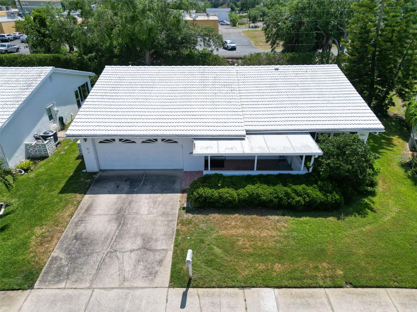 9136 42ND LN N
