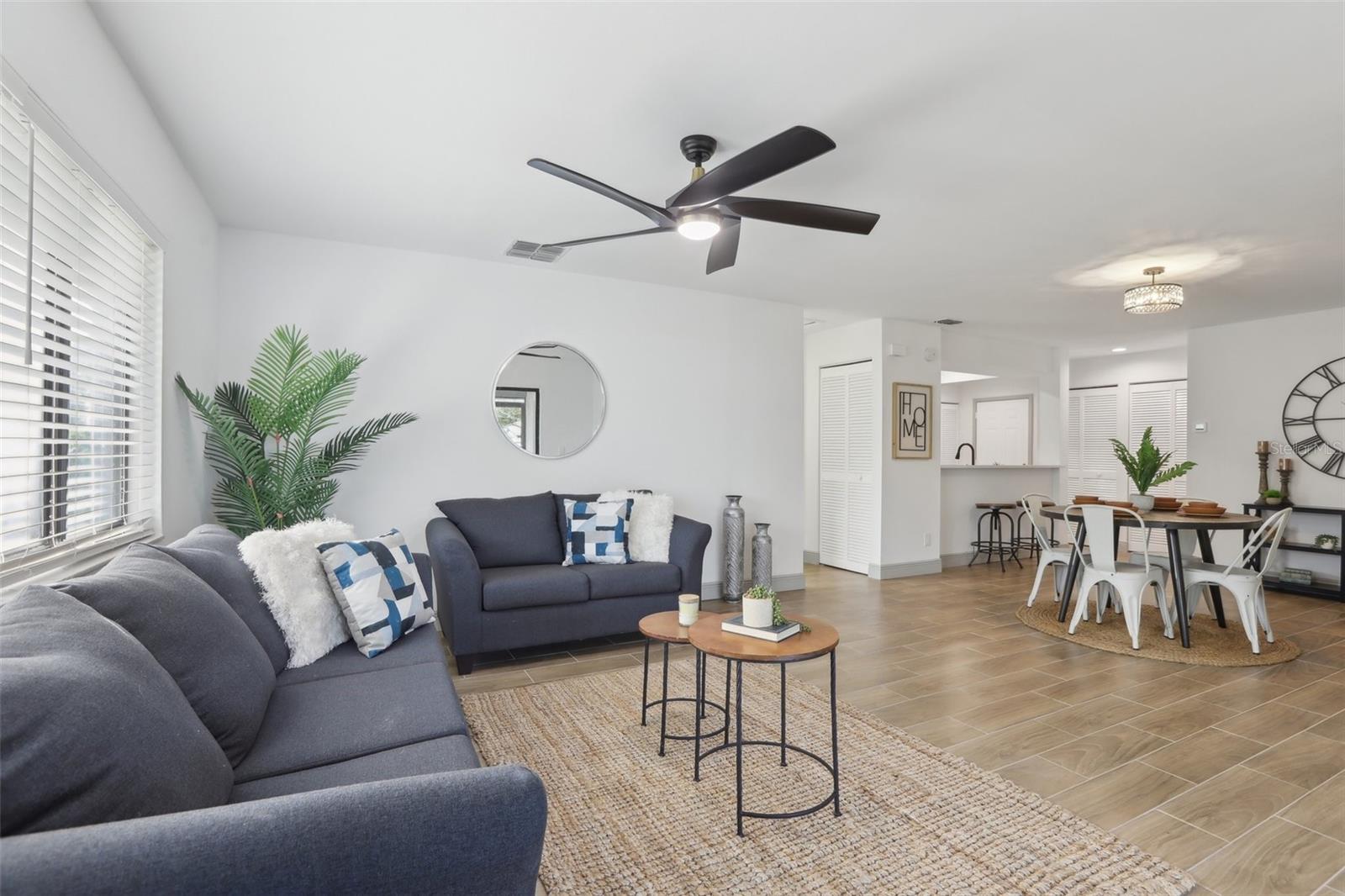 2725 COUNTRYSIDE BLVD #103