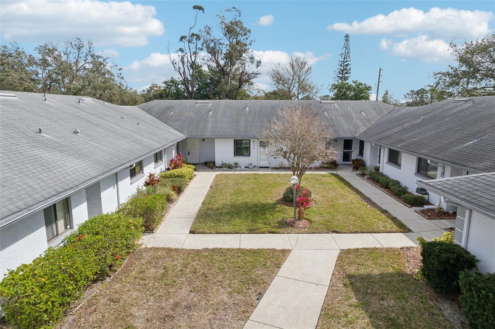 2725 COUNTRYSIDE BLVD #103