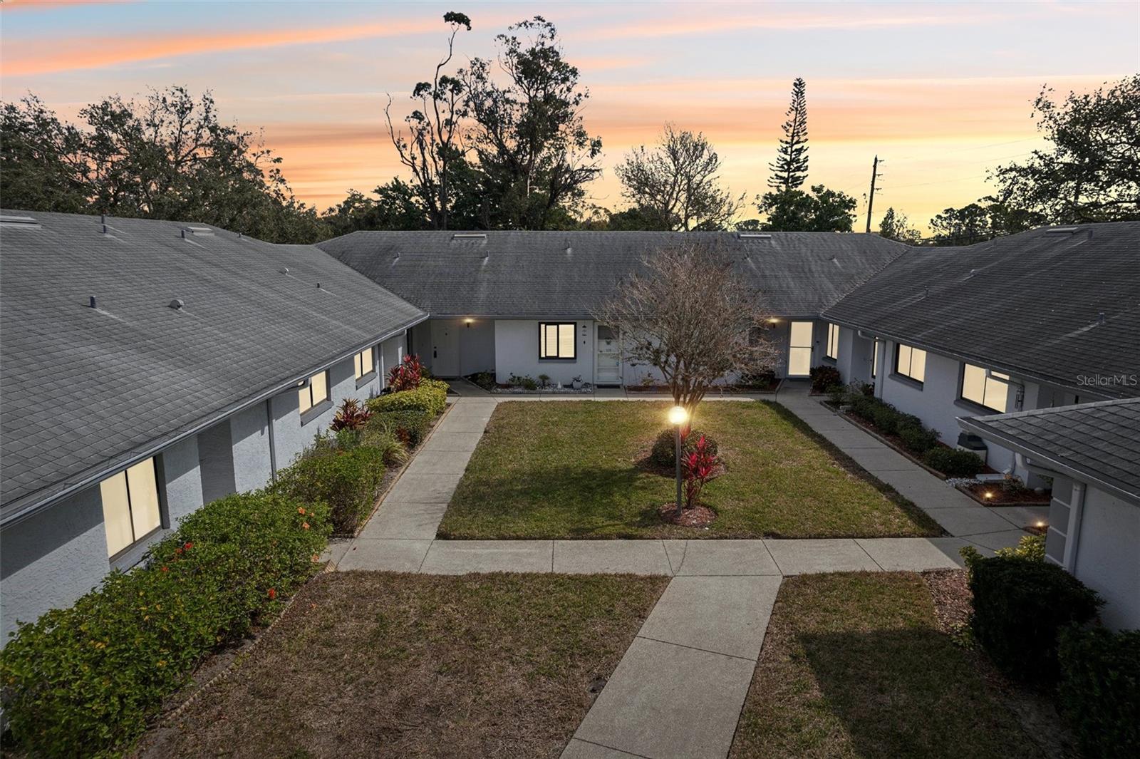 2725 COUNTRYSIDE BLVD #103