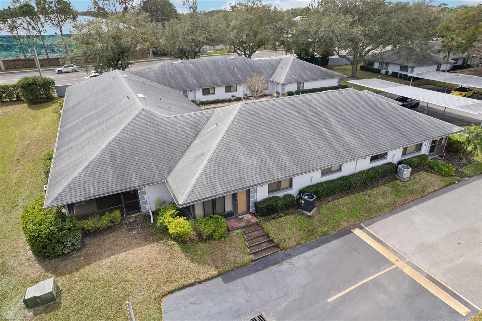 2725 COUNTRYSIDE BLVD #103
