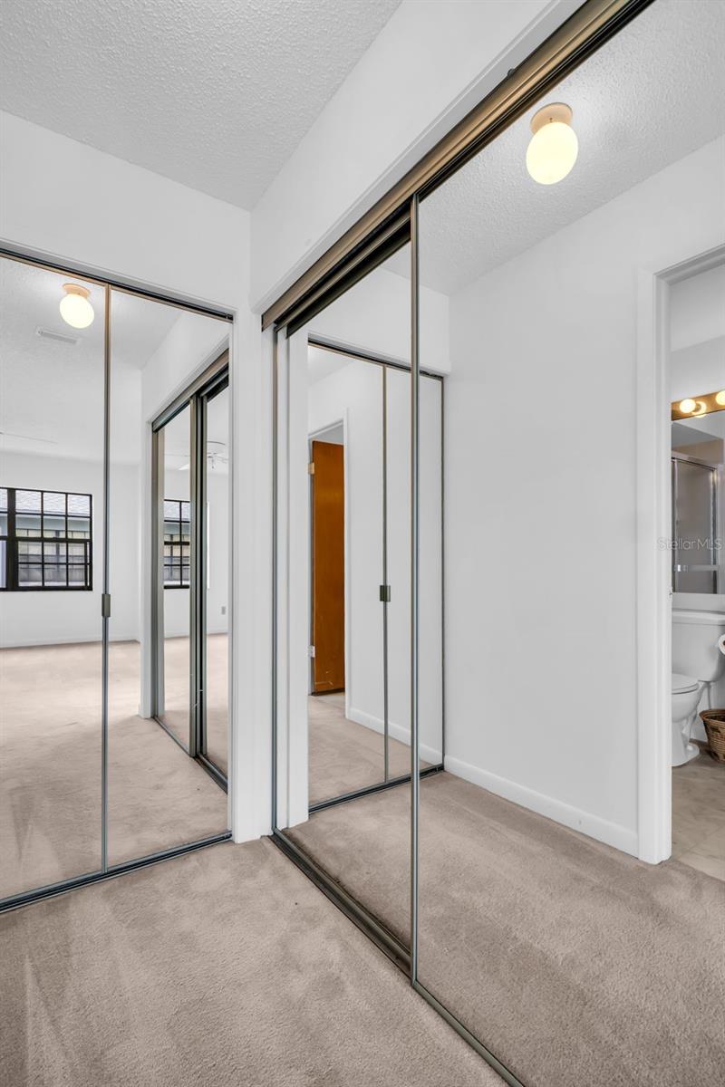 2749 COUNTRYSIDE BLVD #20