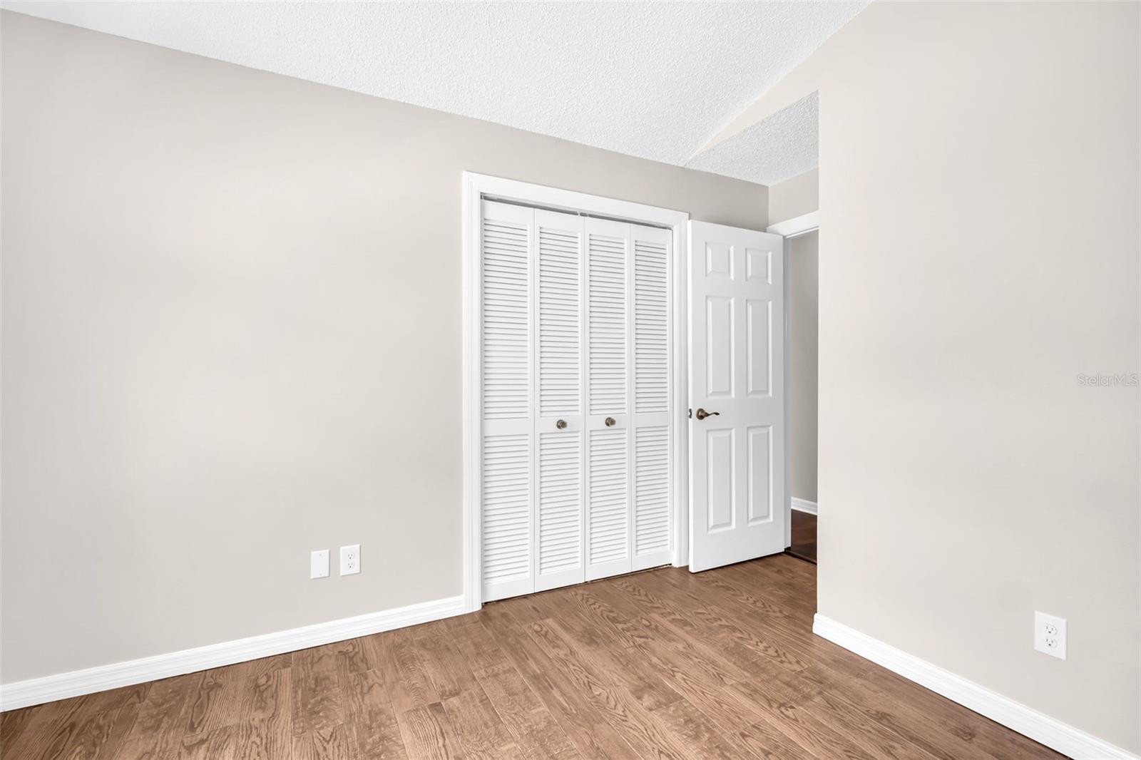 3436 SHORNCLIFFE LN
