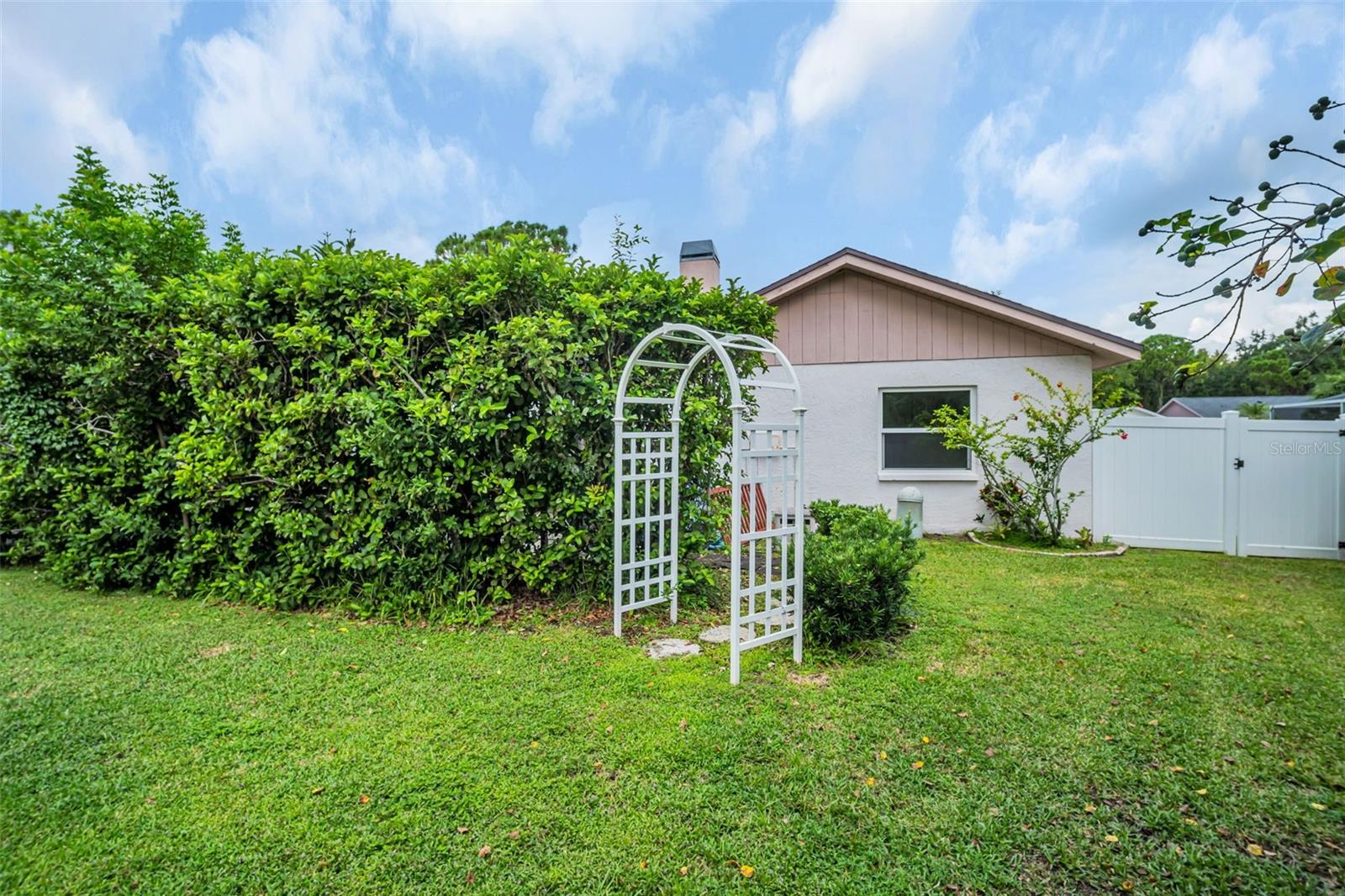 11901 STEPPINGSTONE BLVD