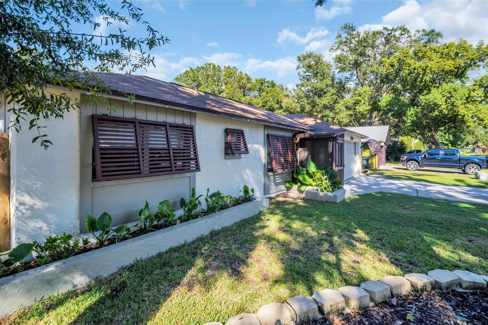 2120 LITTLE BROOK LN