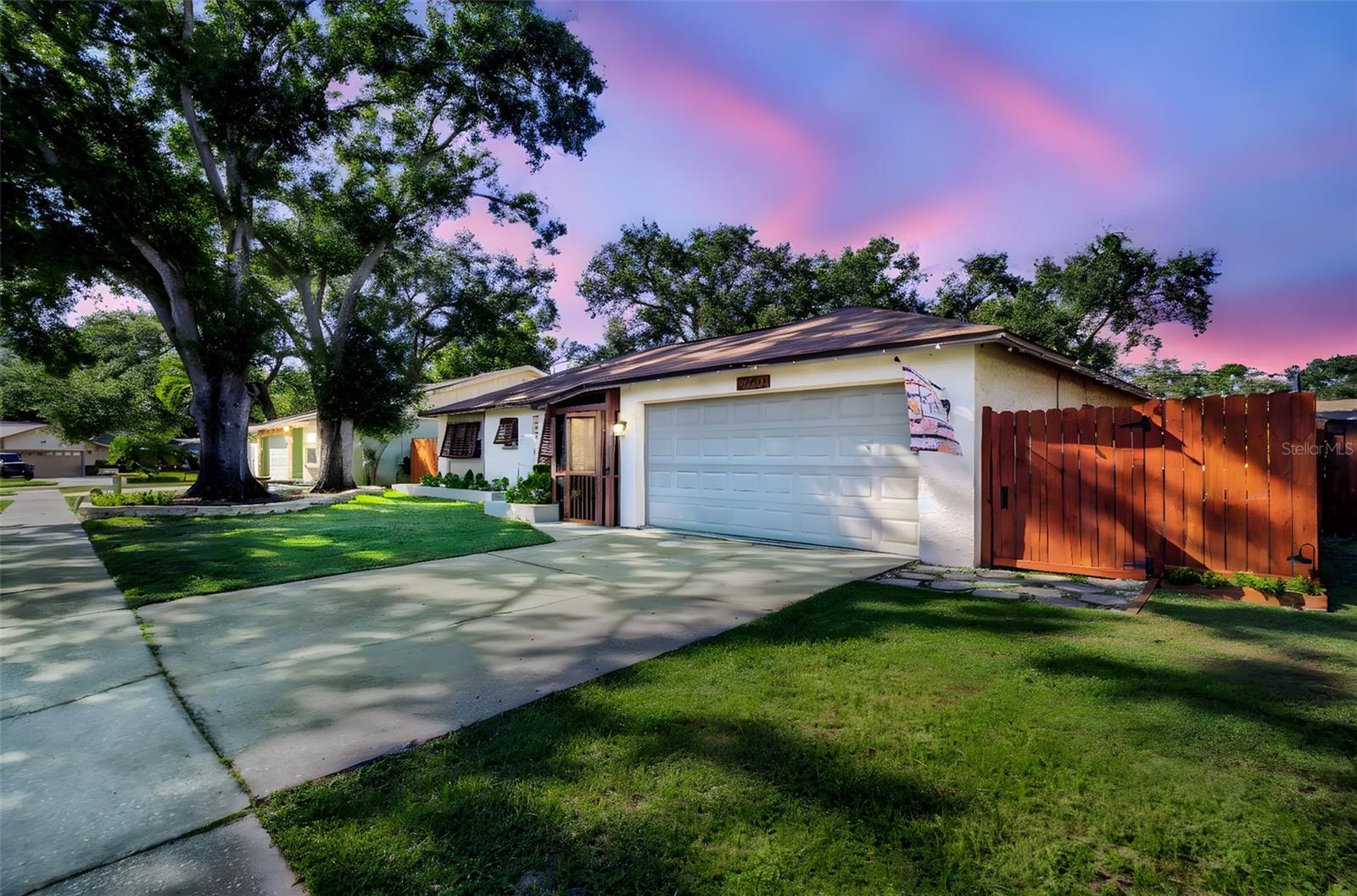 2120 LITTLE BROOK LN
