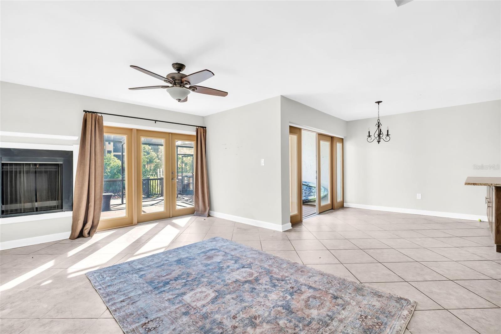 4307 HARBOR HOUSE DR #13