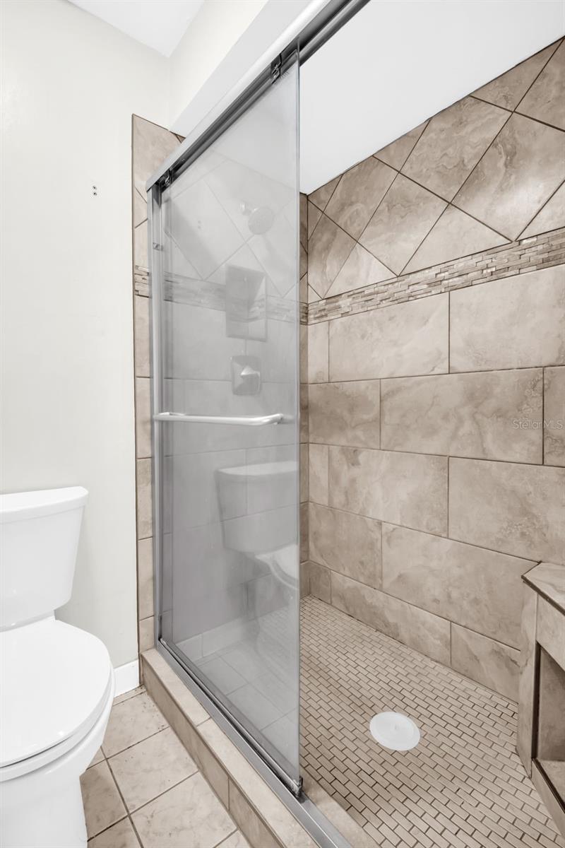 4307 HARBOR HOUSE DR #13