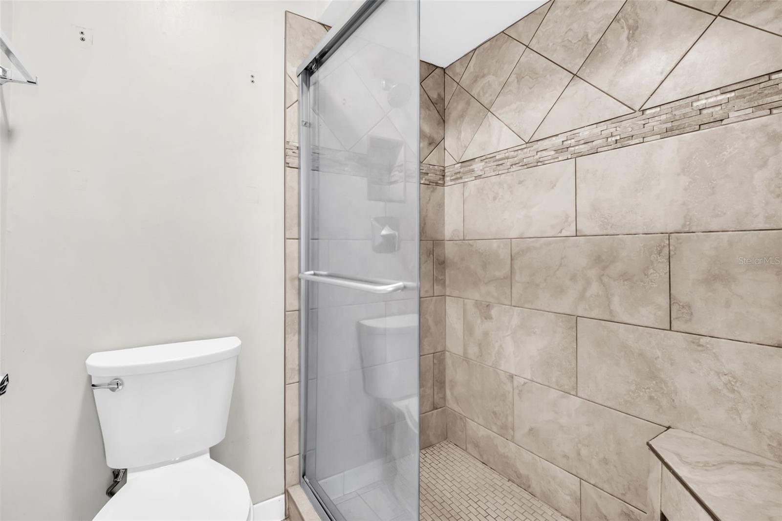 4307 HARBOR HOUSE DR #13